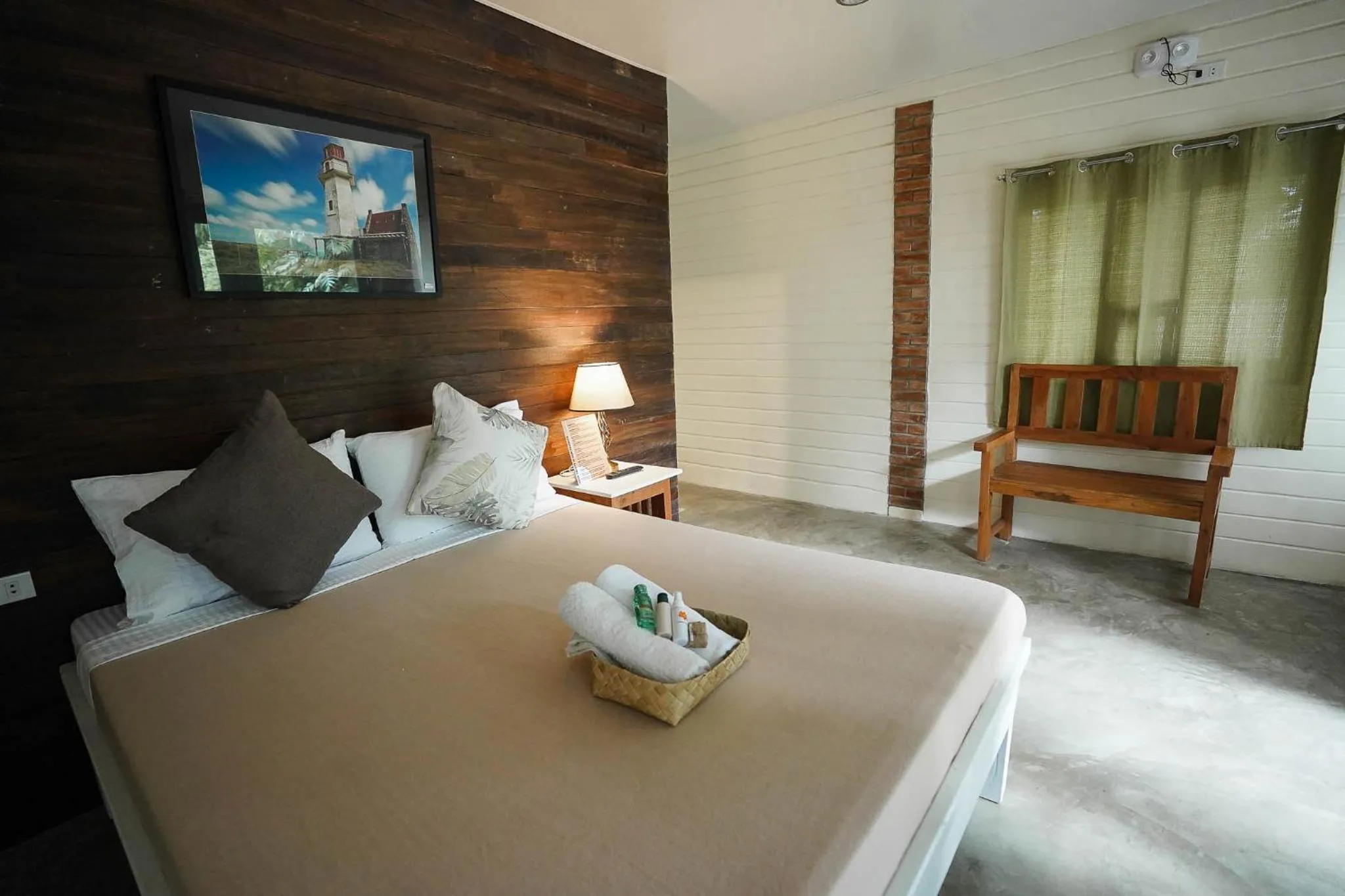 Deluxe Queen Room - single occupancy in Ted's Bed and Breakfast