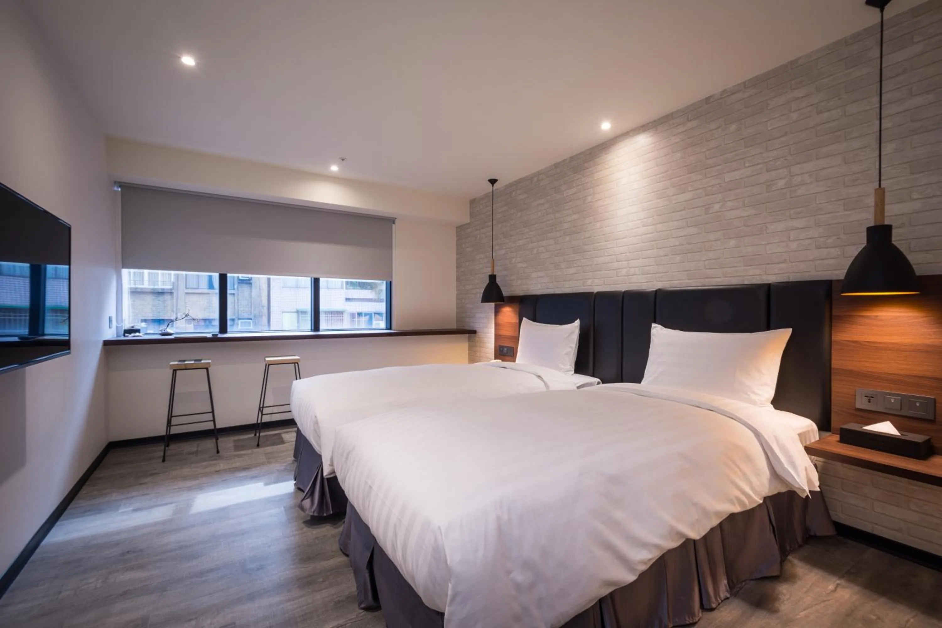 Deluxe Twin Room in Goldinn Hotel