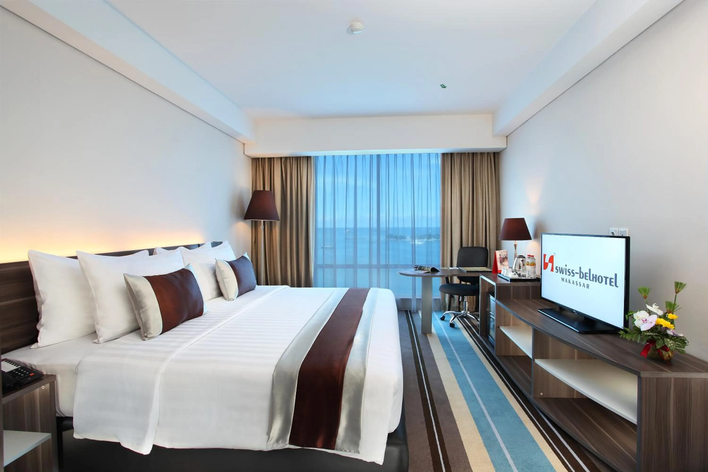 Business Suite in Swiss-Belhotel Makassar