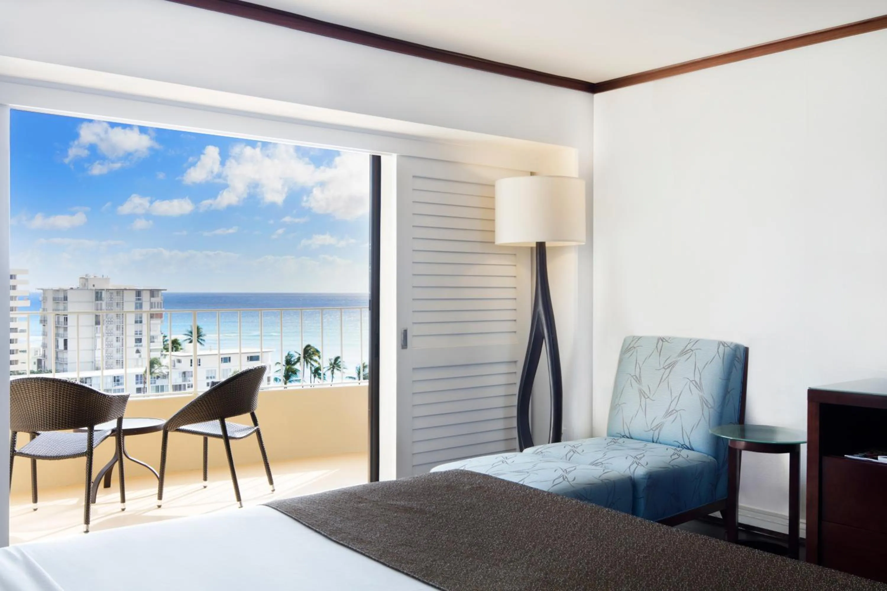 Ocean View King in Lotus Honolulu at Diamond Head