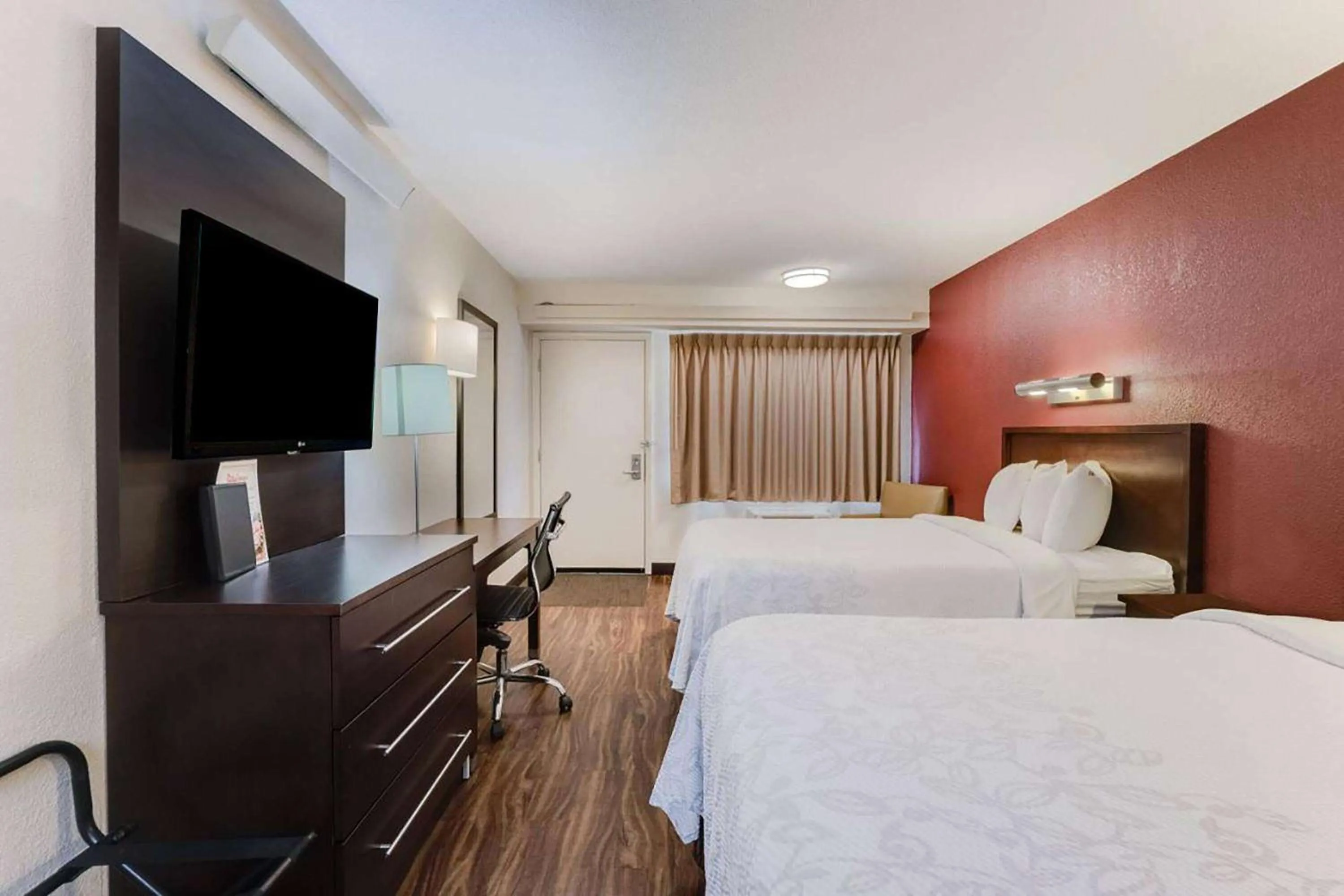 Double Room with Two Double Beds - Non-Smoking in Red Roof Inn PLUS+ Chicago - Northbrook/Deerfield