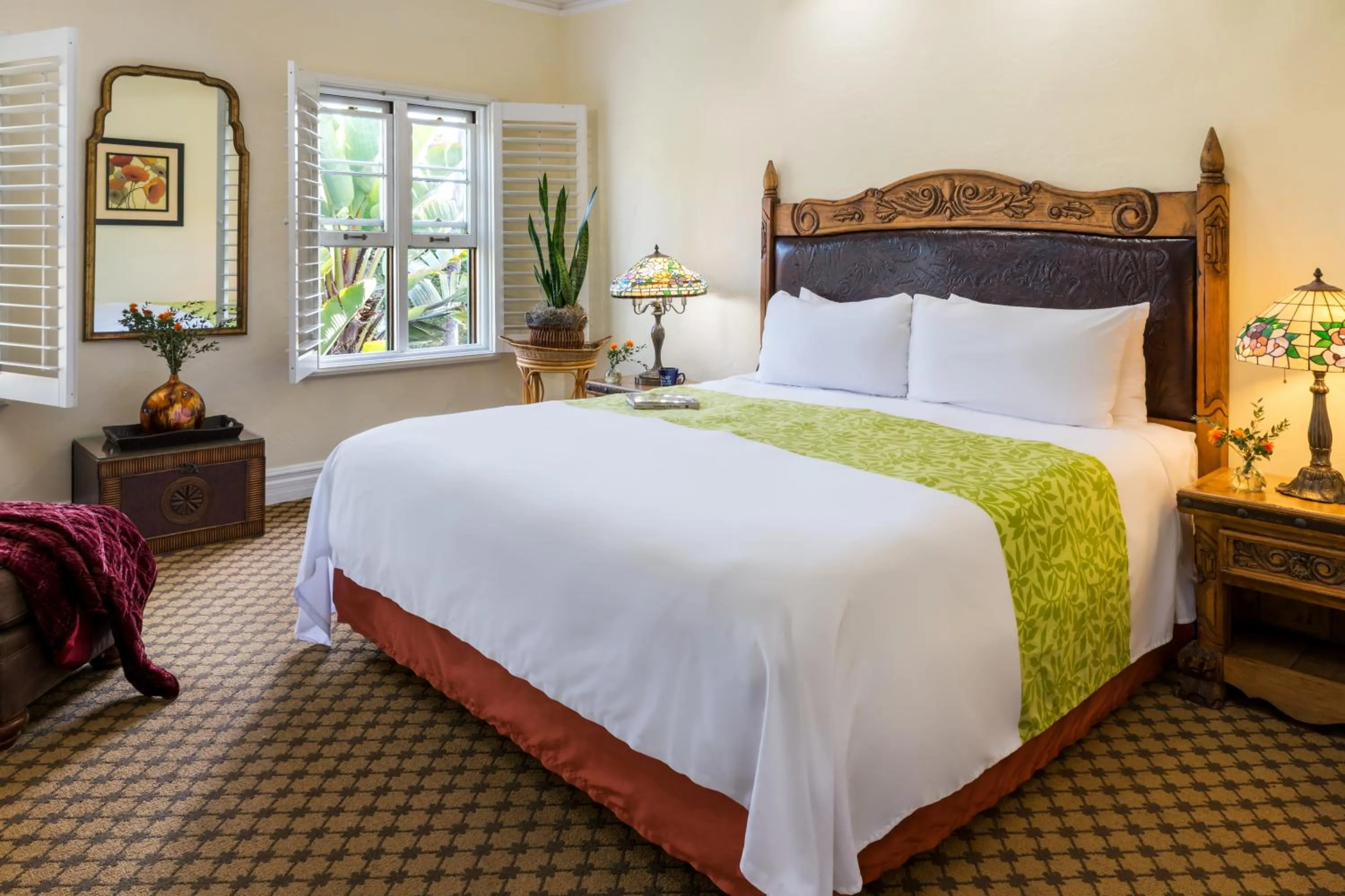 King Room in The Eagle Inn