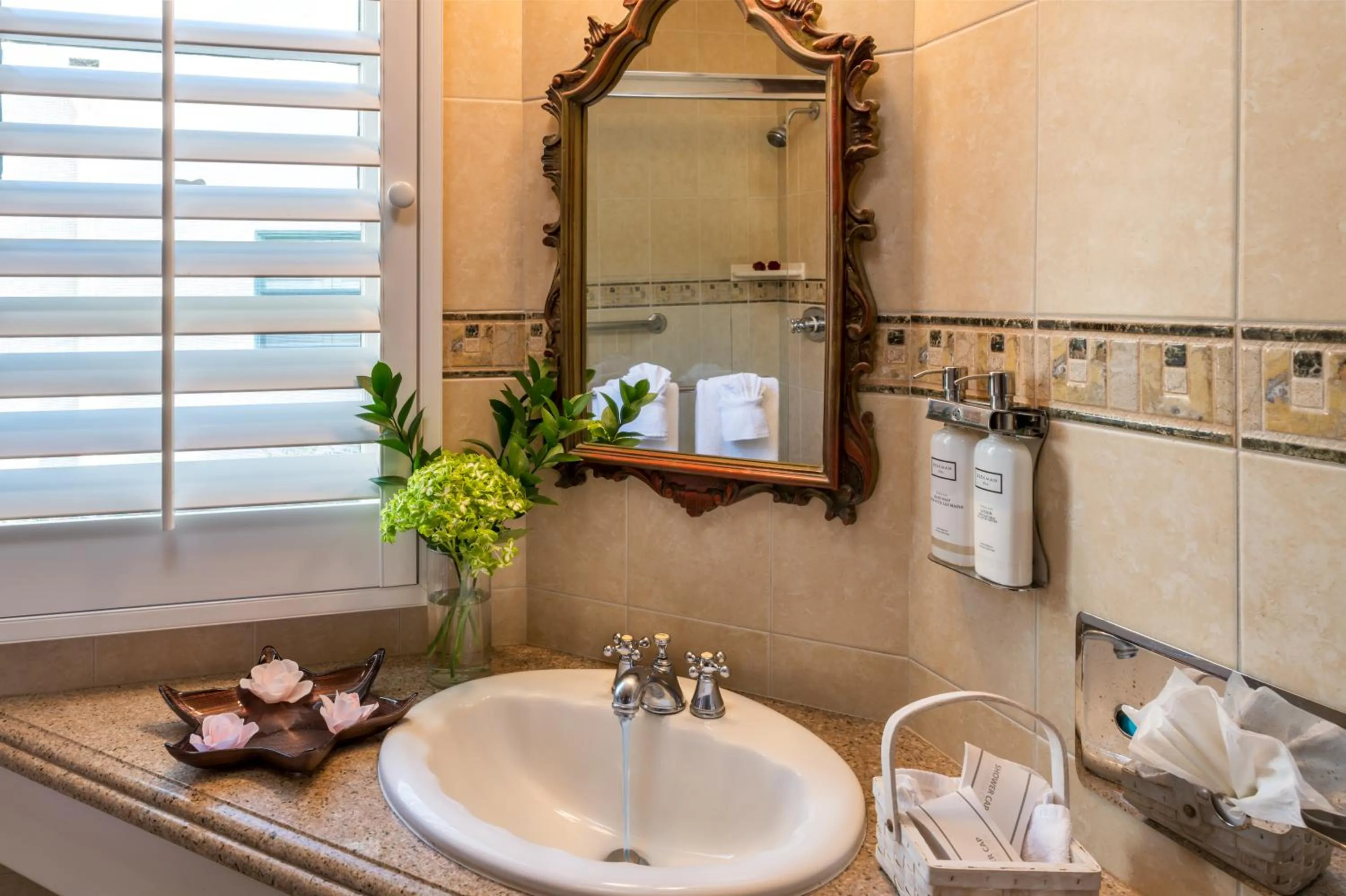 Superior King Room in The Eagle Inn