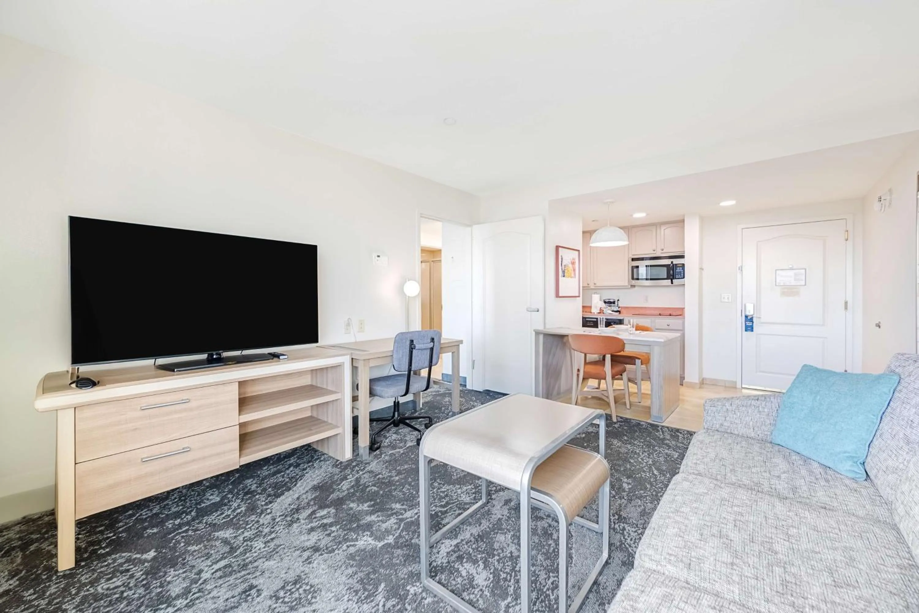 One-Bedroom Queen Suite with Two Queen Beds - Non-Smoking in Homewood Suites by Hilton East Rutherford - Meadowlands, NJ