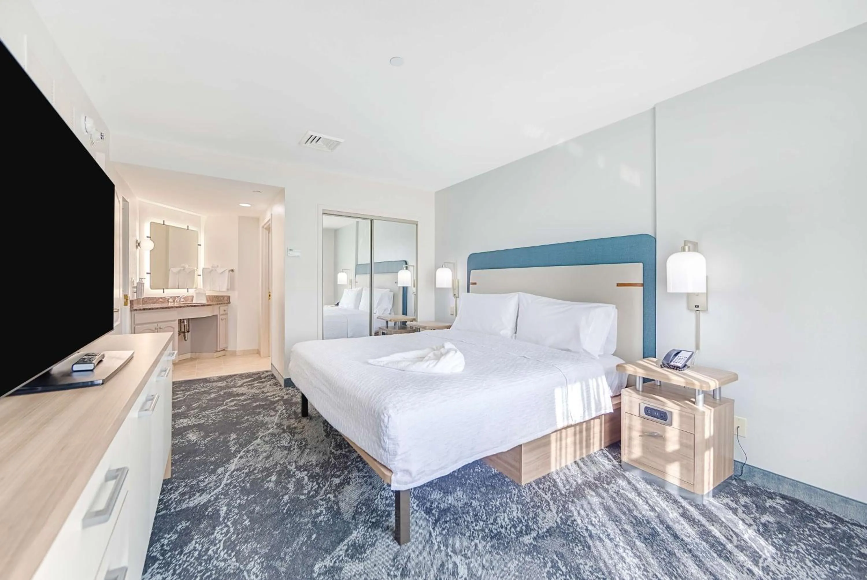 Two-Bedroom King Suite - Non-Smoking in Homewood Suites by Hilton East Rutherford - Meadowlands, NJ