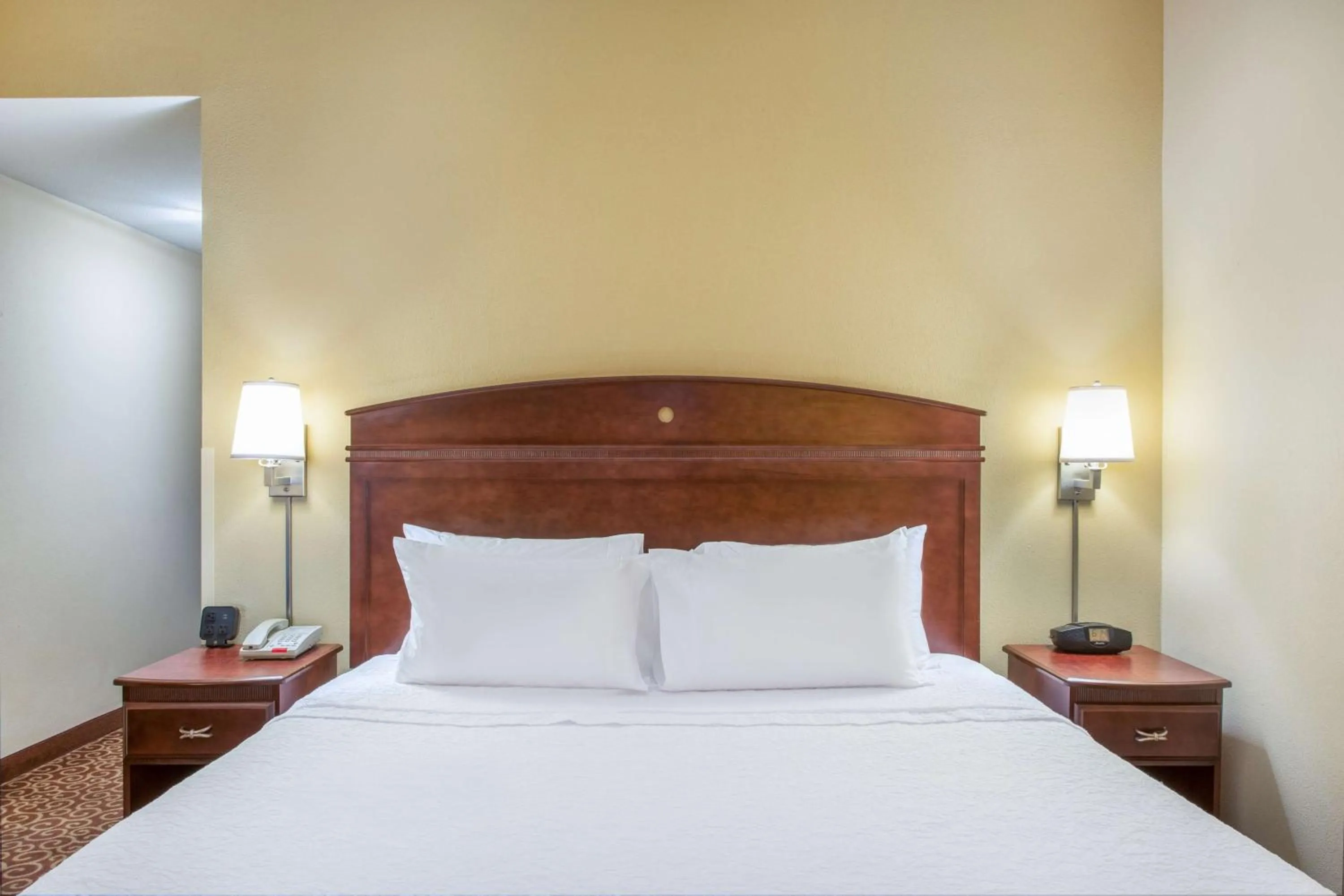 King Room - Hearing Access/Non-Smoking in Hampton Inn & Suites Oklahoma City - South