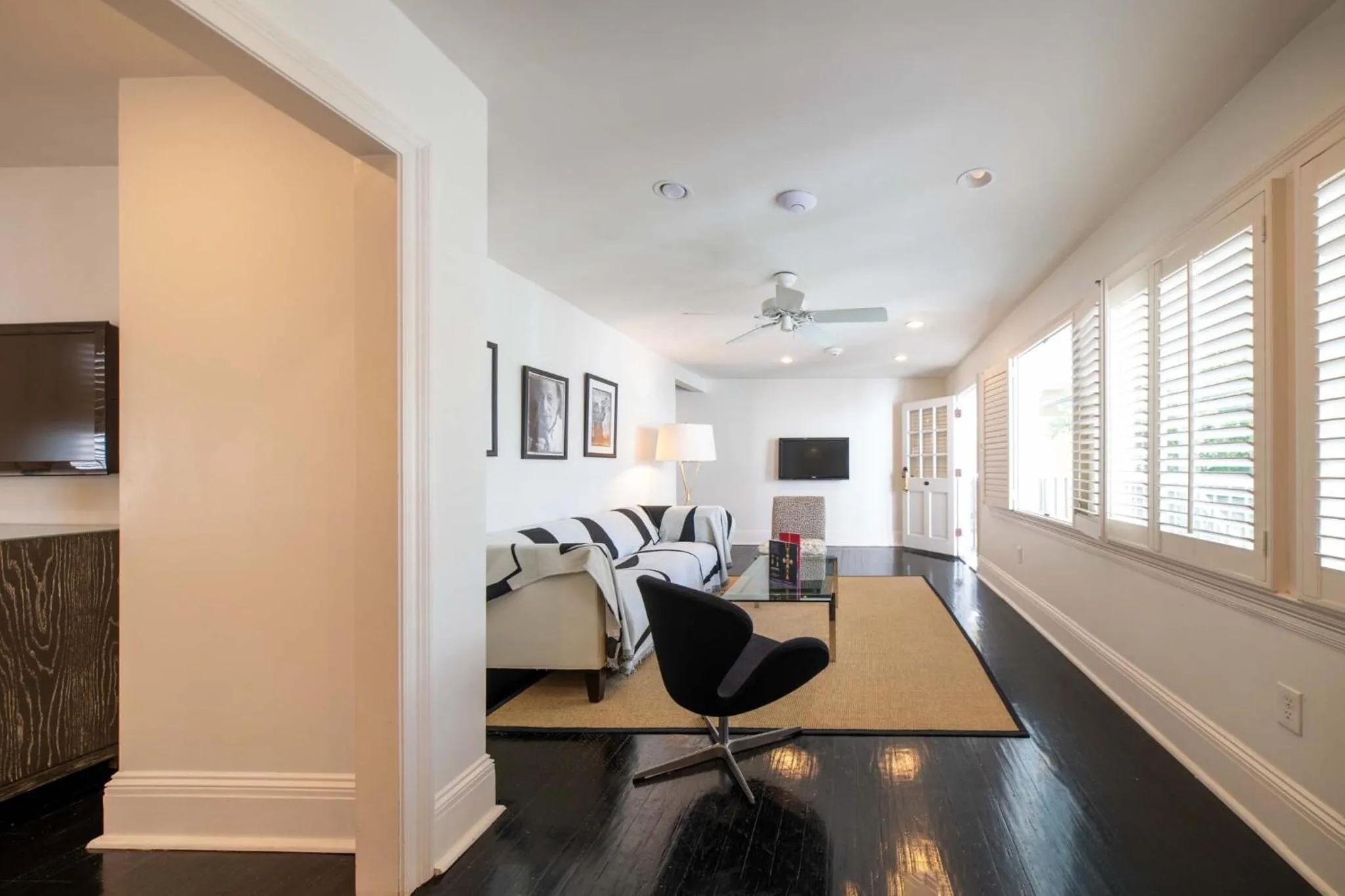 Superior King Room in Melrose Mansion