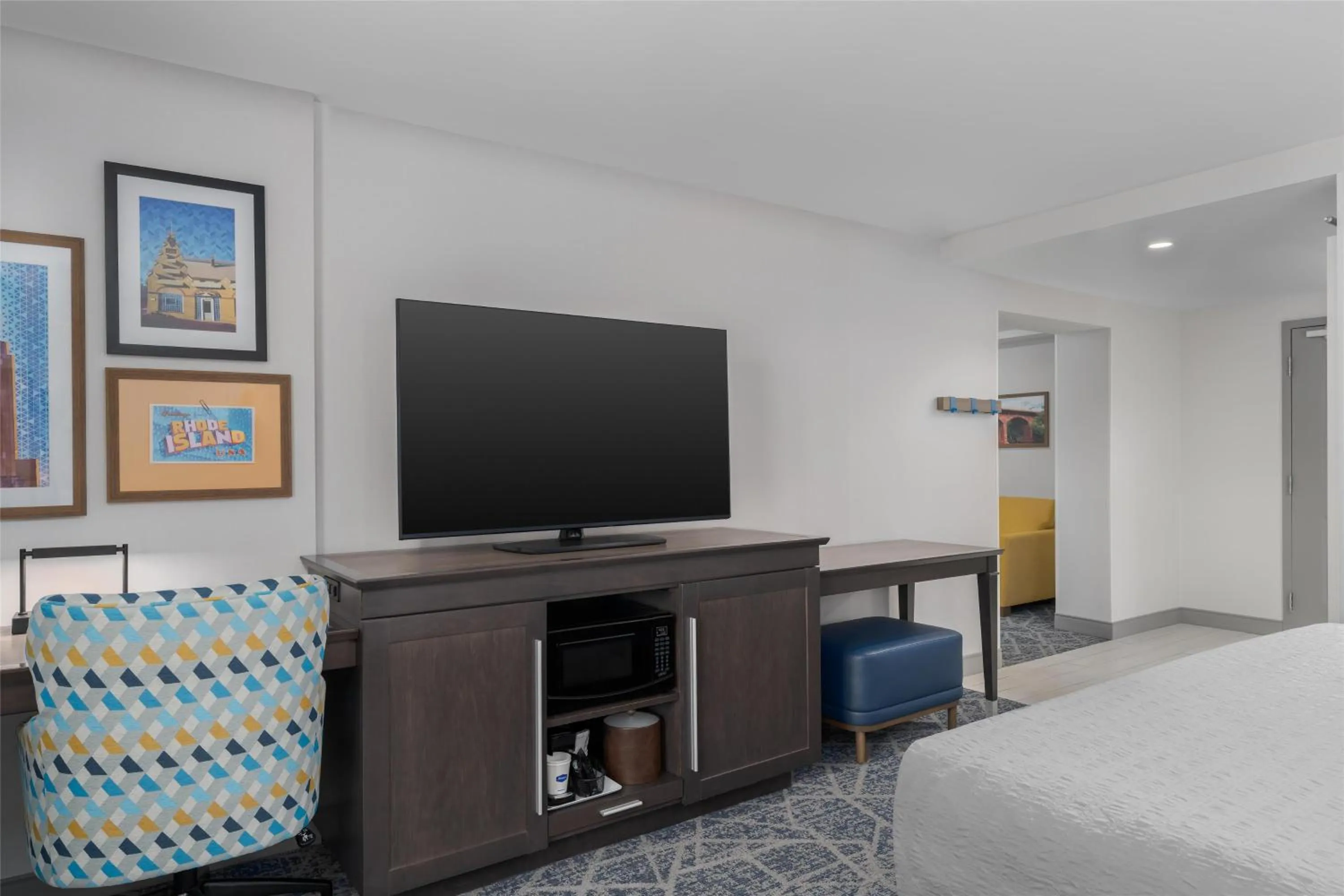 King Room with Sofa Bed - Non-Smoking in Hampton Inn-Pawtucket, RI