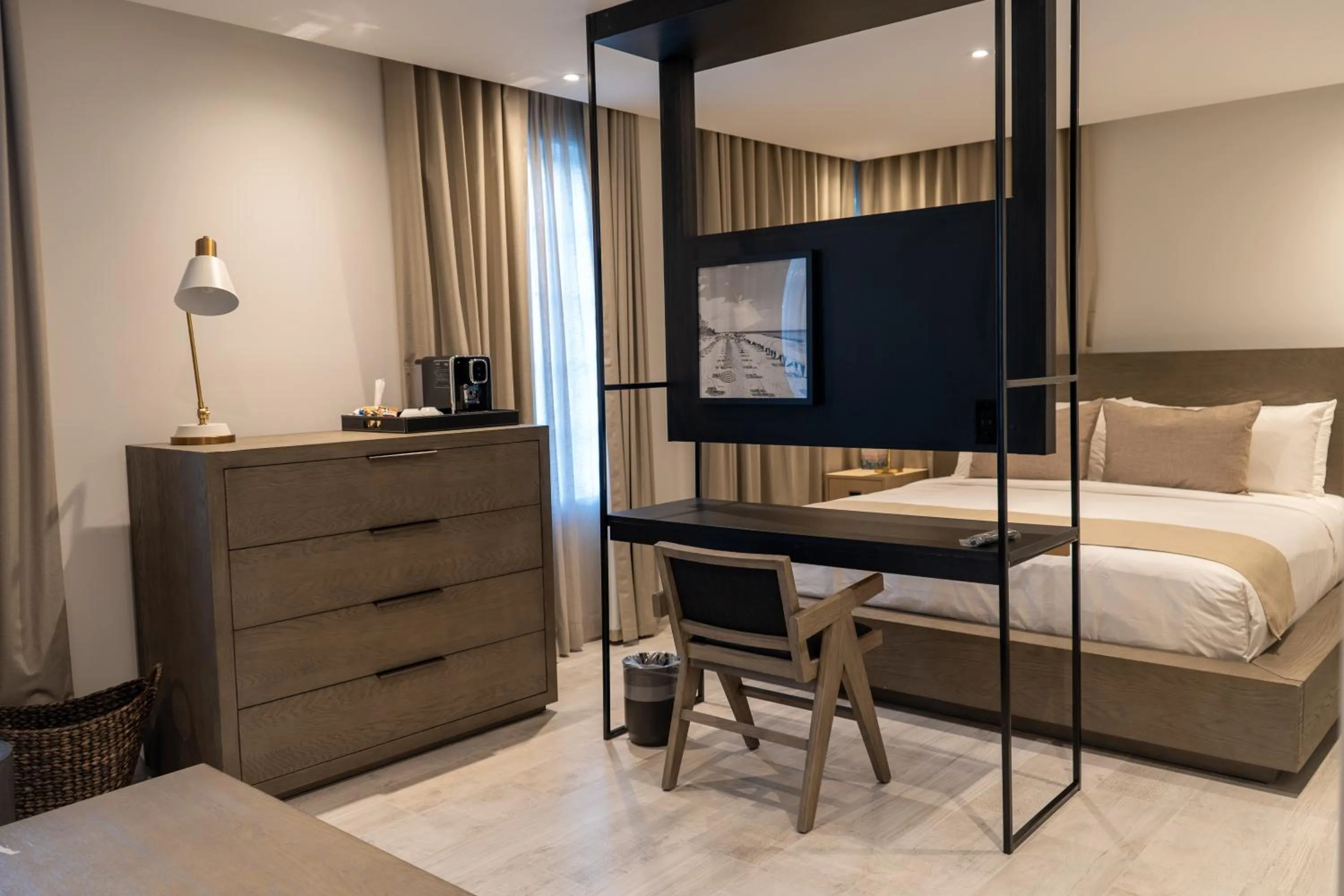 King Suite in Nassau Suite South Beach, an All Suite Hotel