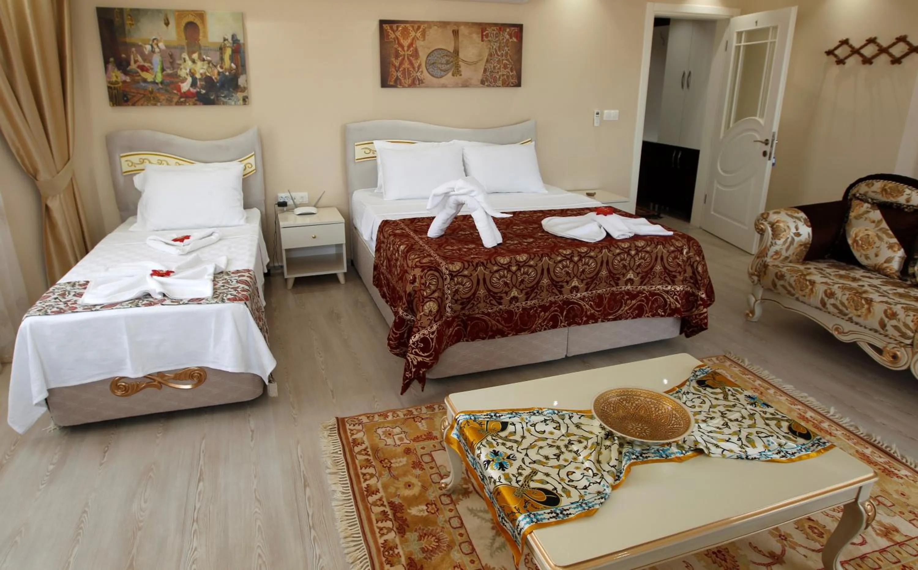 King Suite in Ephesus Palace