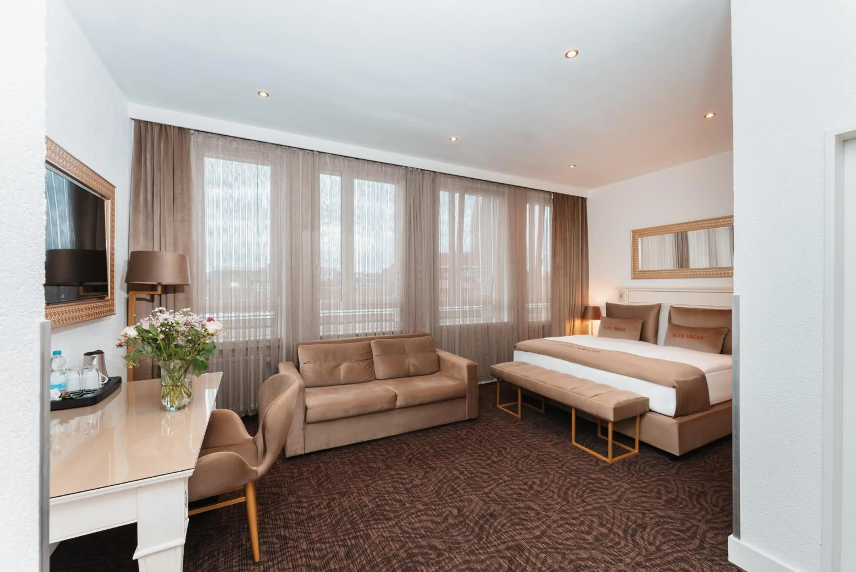 Superior Double Room in Hotel Unique Dortmund Hauptbahnhof