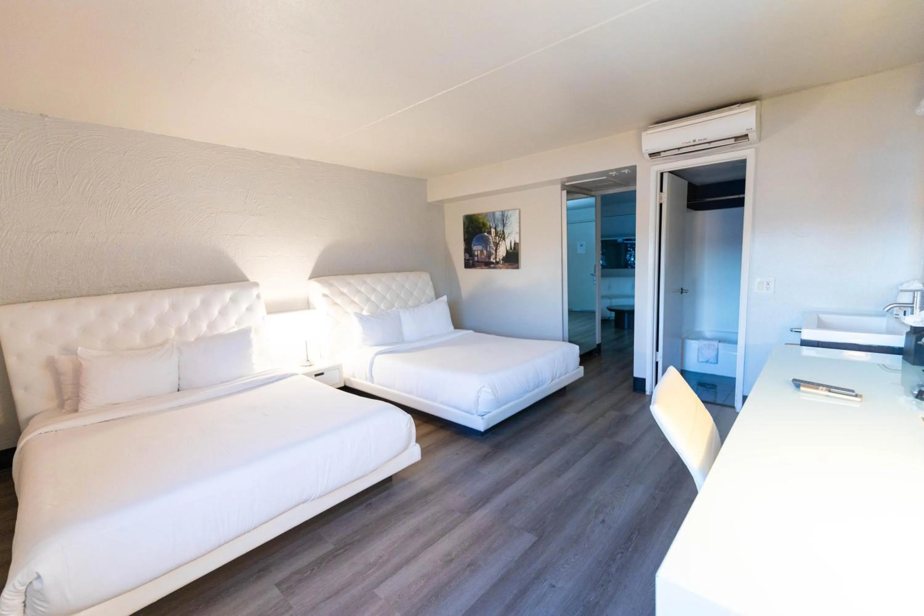 Queen Suite in The Clarendon Hotel & Spa, BW Signature Collection