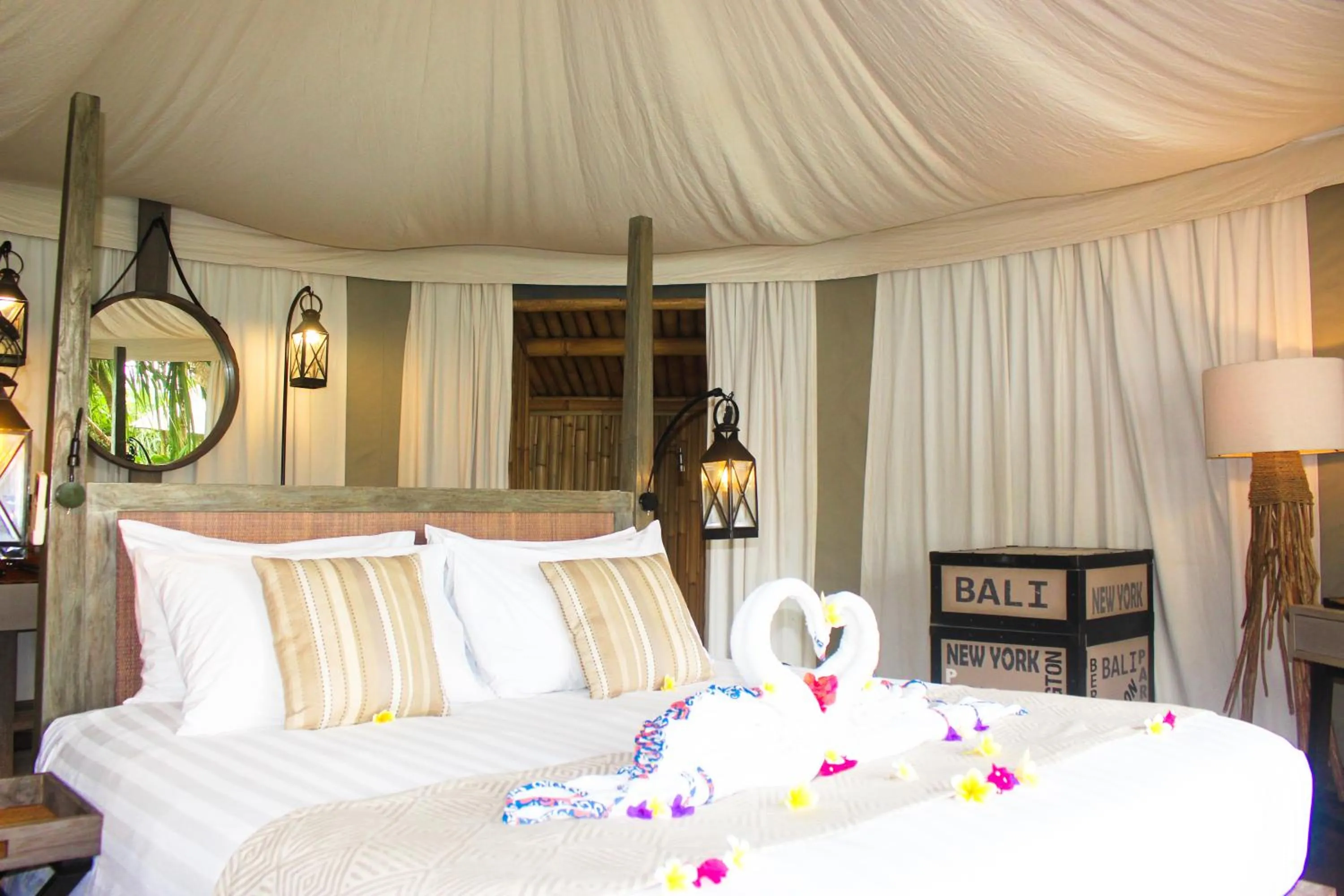 Beach Luxury Tent Deluxe in Menjangan Dynasty Resort