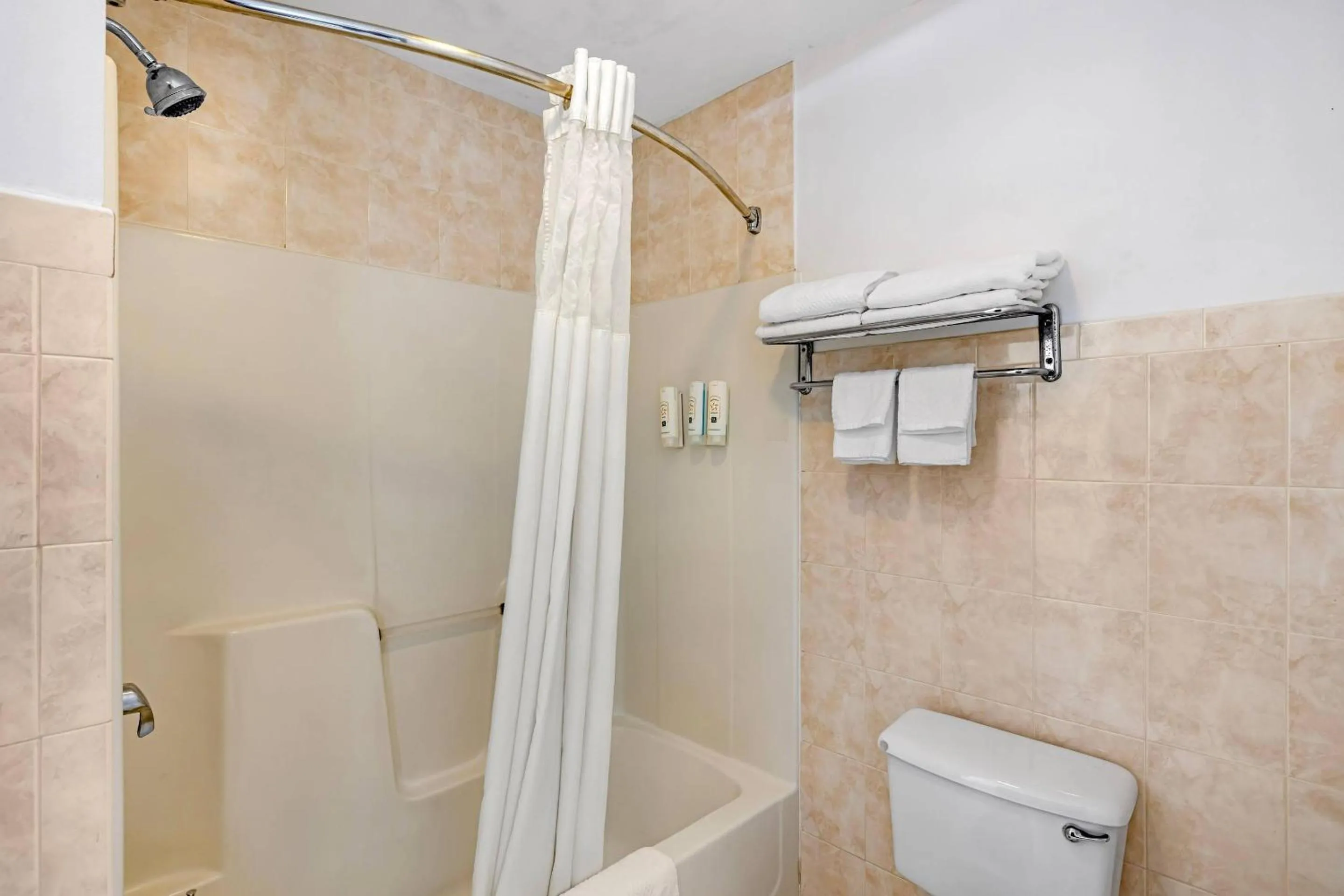 Double Room with Two Double Beds - Accessible/Non-Smoking in Quality Inn - Niagara Falls Blvd