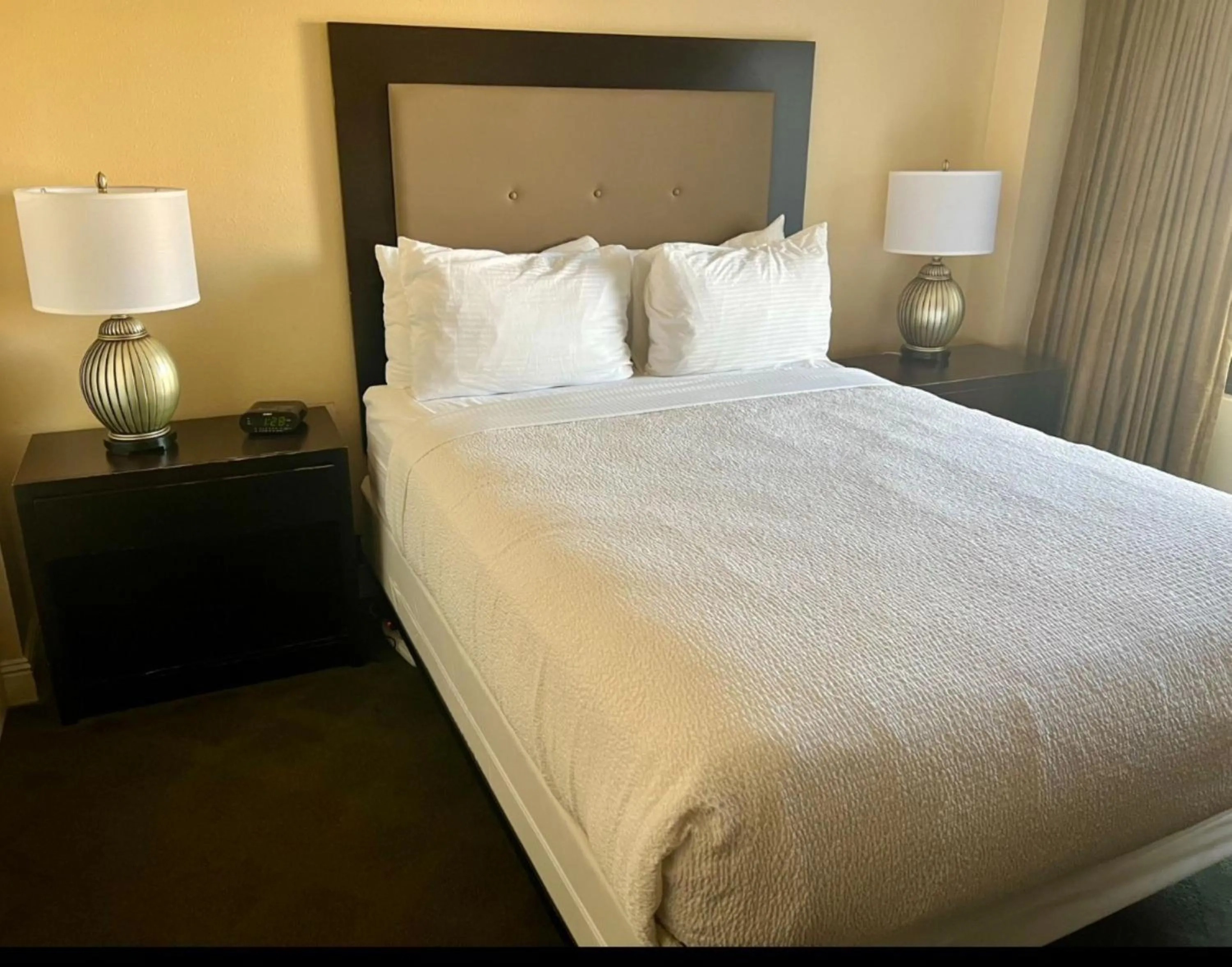 Two-Bedroom Suite (No Resort Fee) in Jockey Resort Suites Center Strip