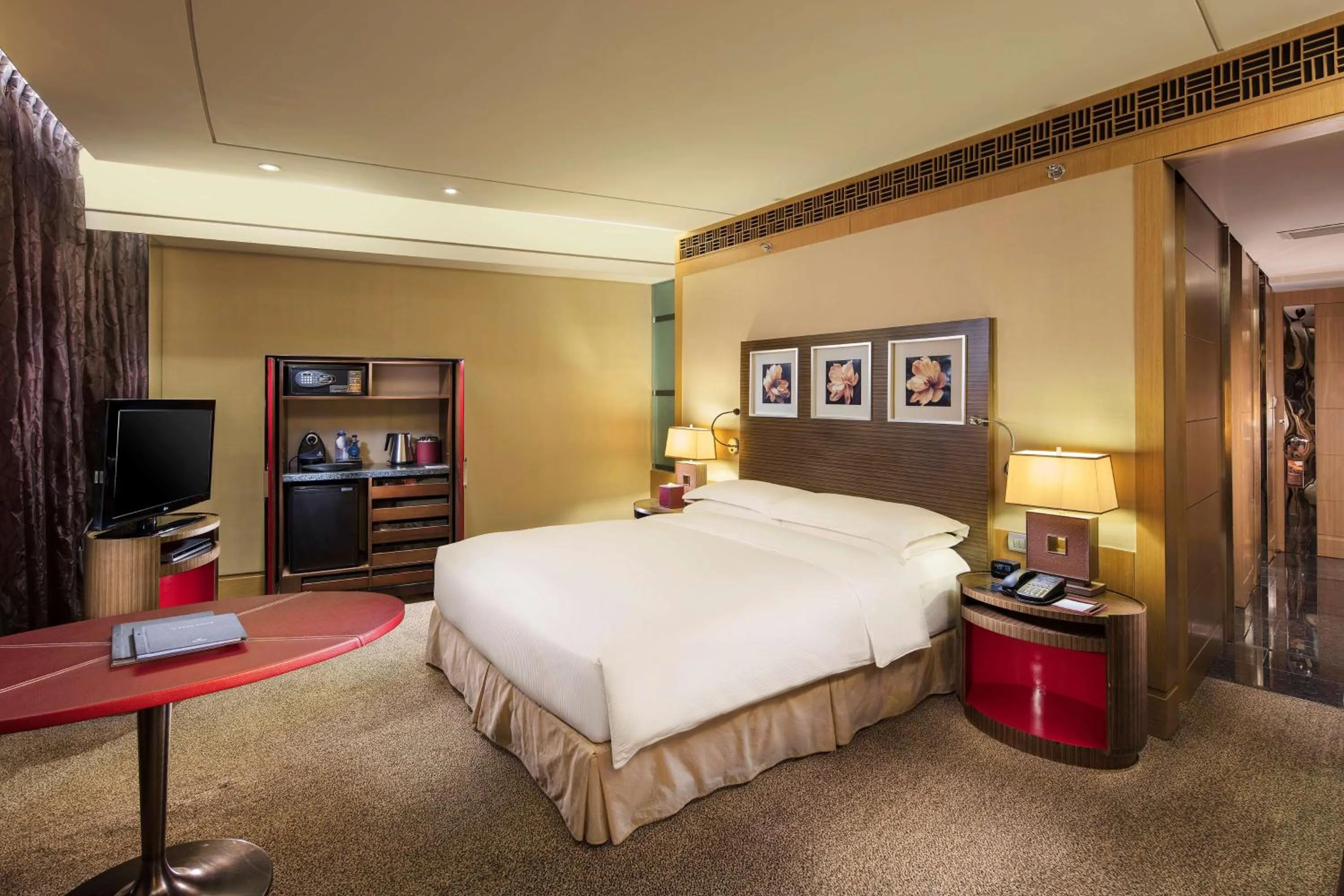 Executive King Room in Hilton Beijing