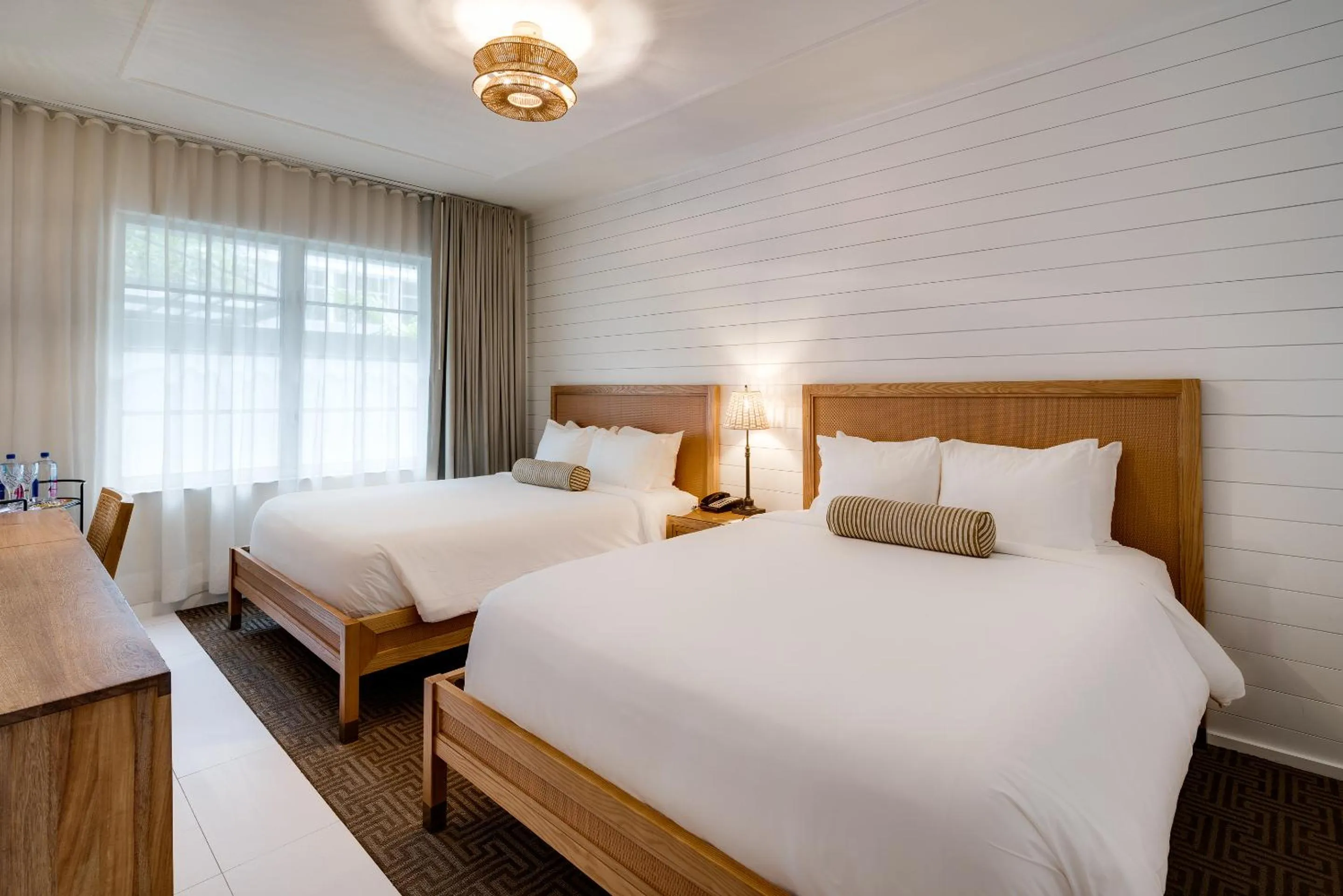 Accessible Standard Double Queen Room in South Beach Hotel