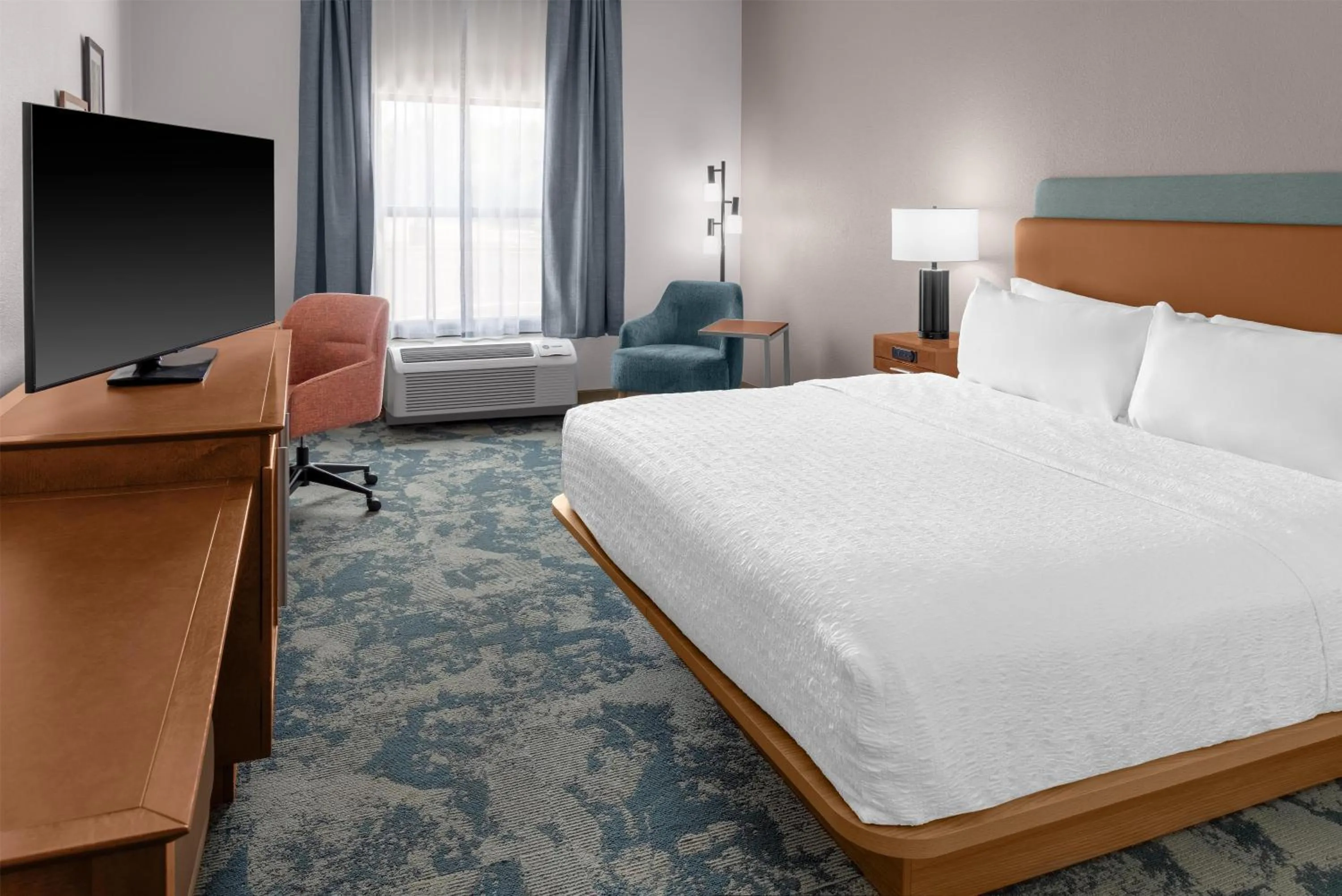 King Room with King Bed - Non-Smoking in Hampton Inn Kansas City/Shawnee Mission