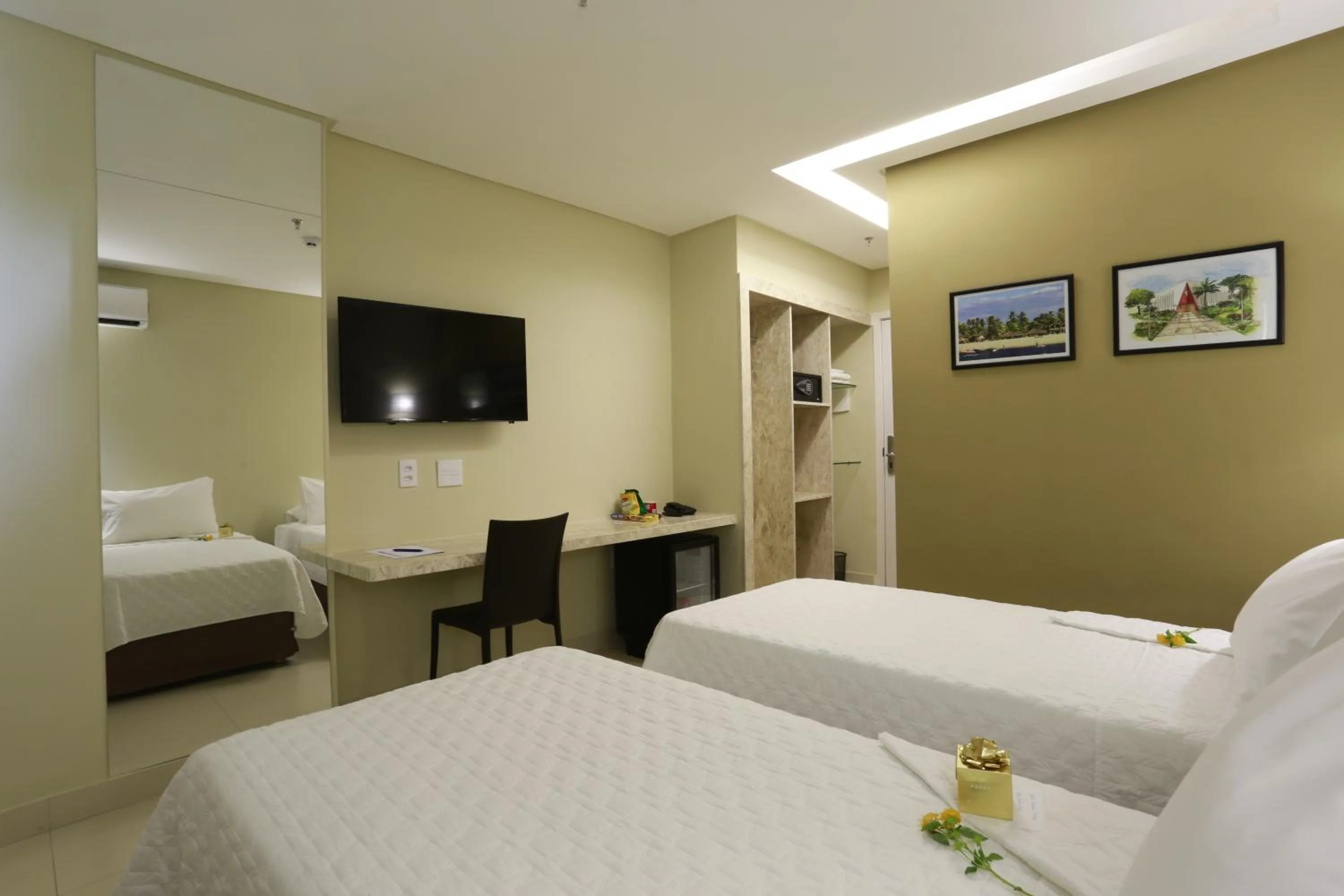 Small Double or Twin Room - single occupancy in Uchôa Teresina Hotel