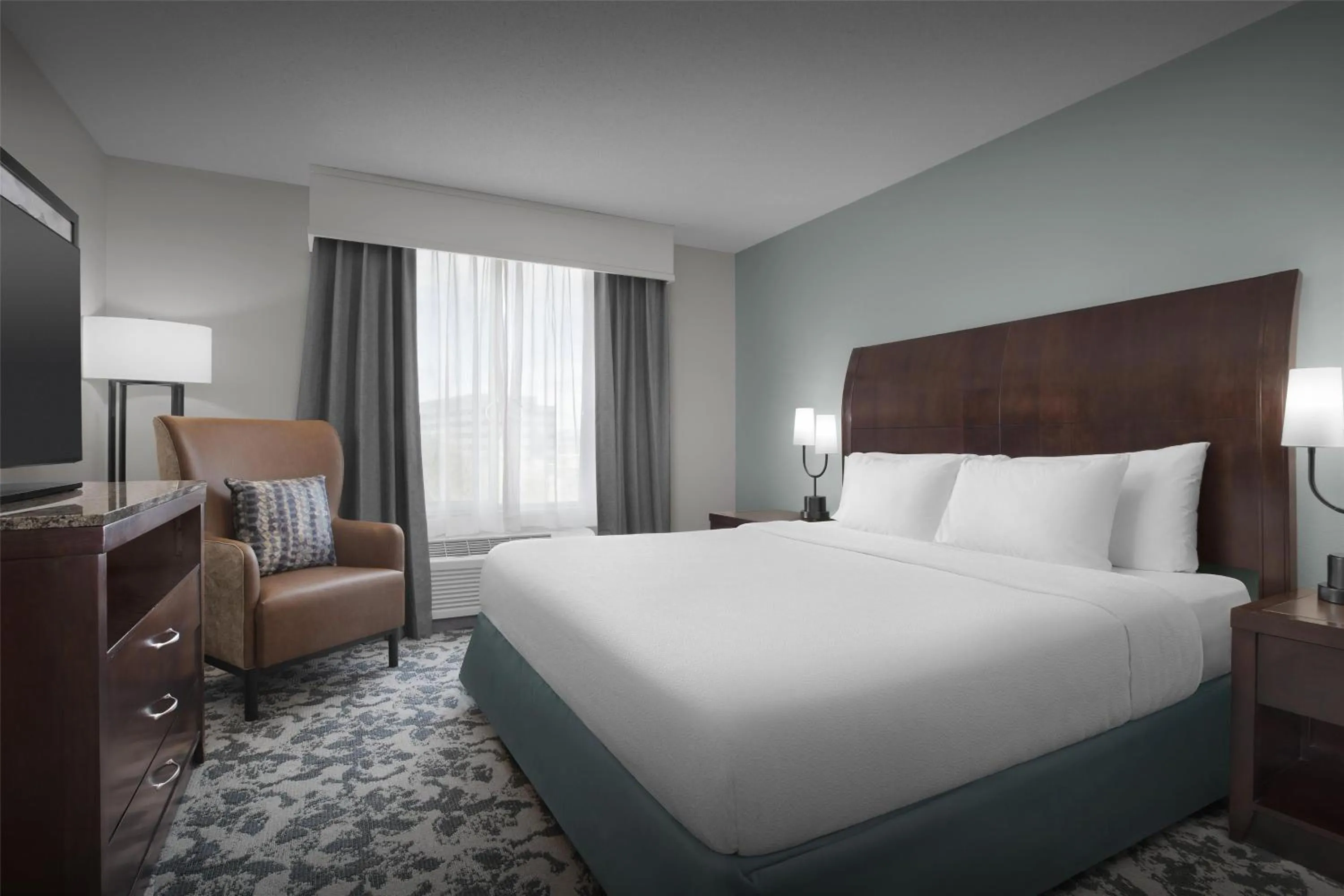 One-Bedroom King Suite - Mobility and Hearing Access Tub in Hilton Garden Inn Denver Highlands Ranch