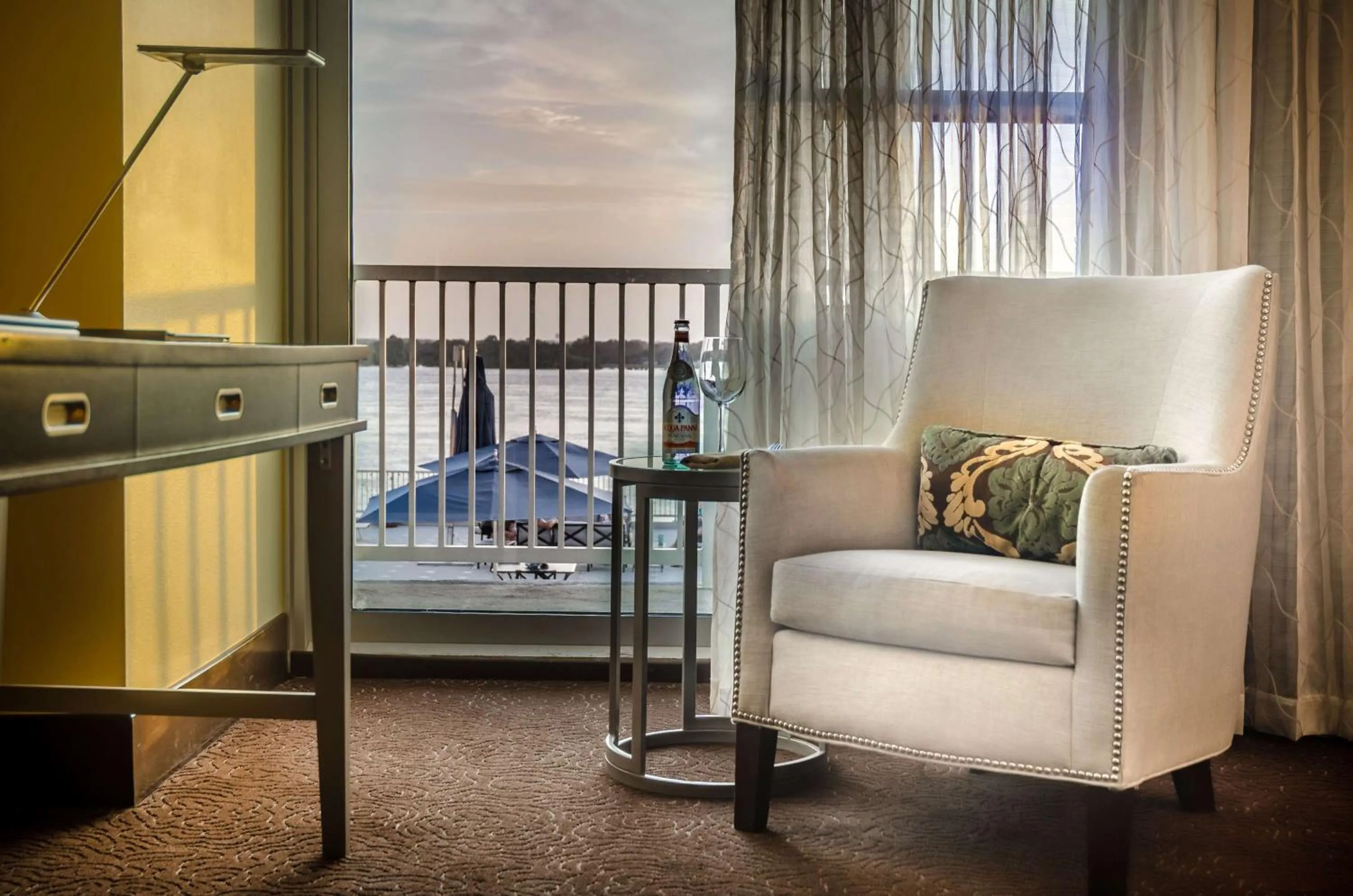 Queen Room with Two Queen Beds, Balcony and River View - Executive Floor in Hilton Baton Rouge Capitol Center