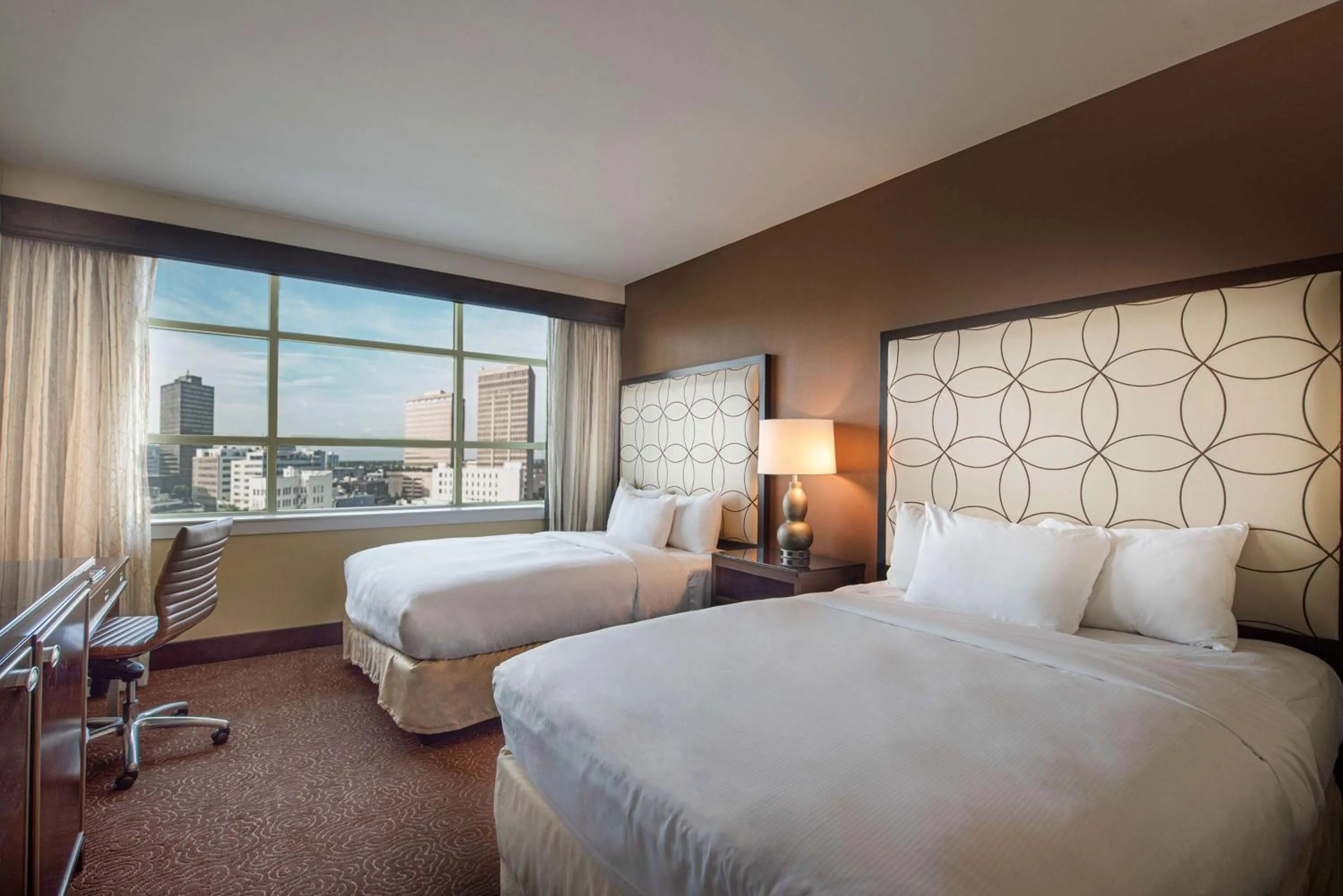 Queen Room with Two Queen Beds and City View in Hilton Baton Rouge Capitol Center