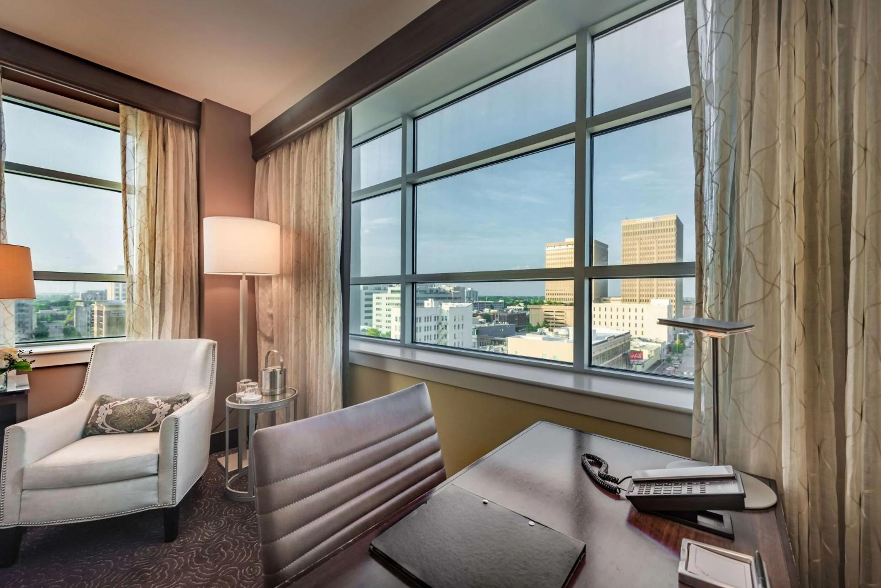 King Room in Hilton Baton Rouge Capitol Center