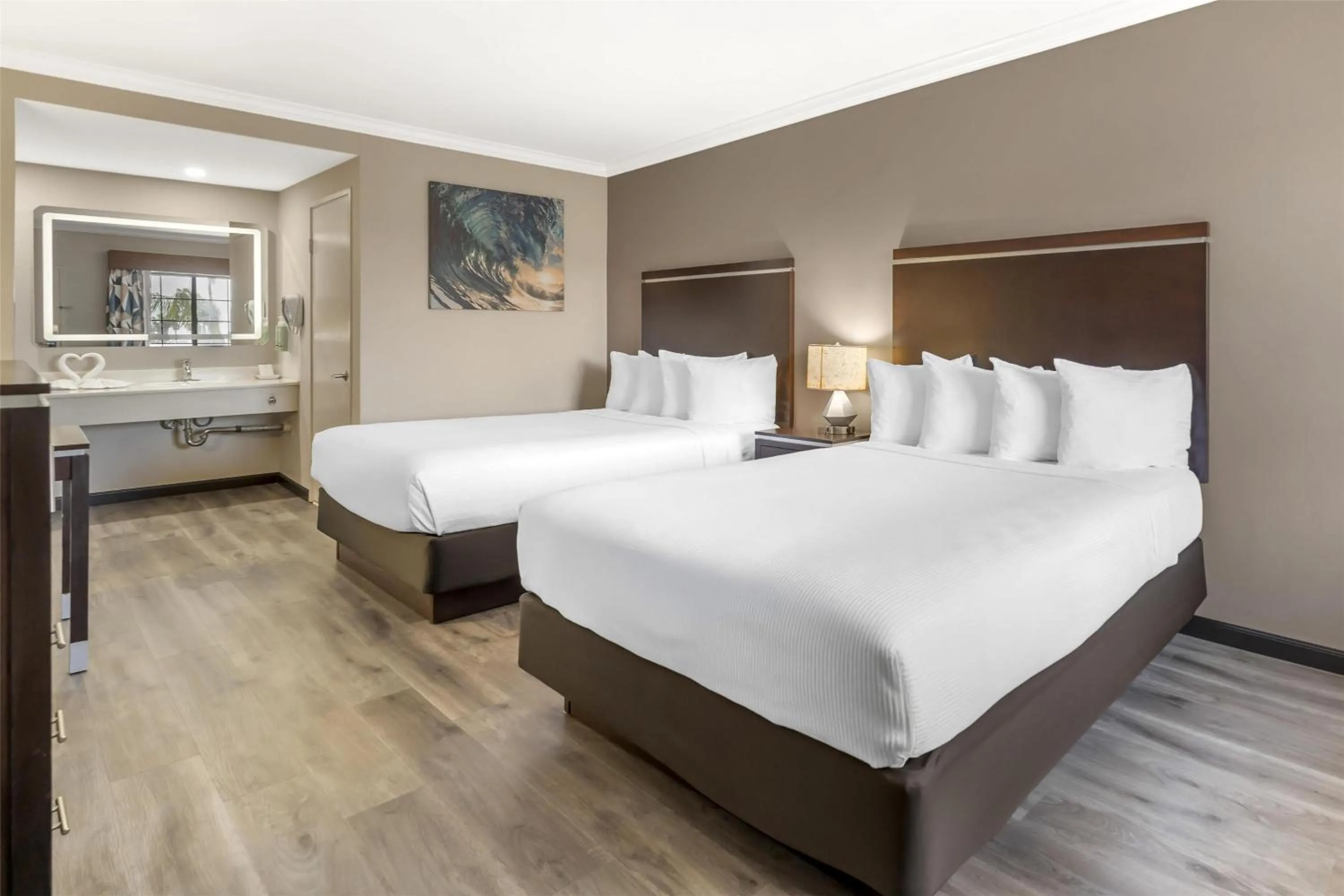 Queen Room with Two Queen Beds - Upstairs/Smoking in Best Western Redondo Beach Galleria Inn Hotel - Beach City LA