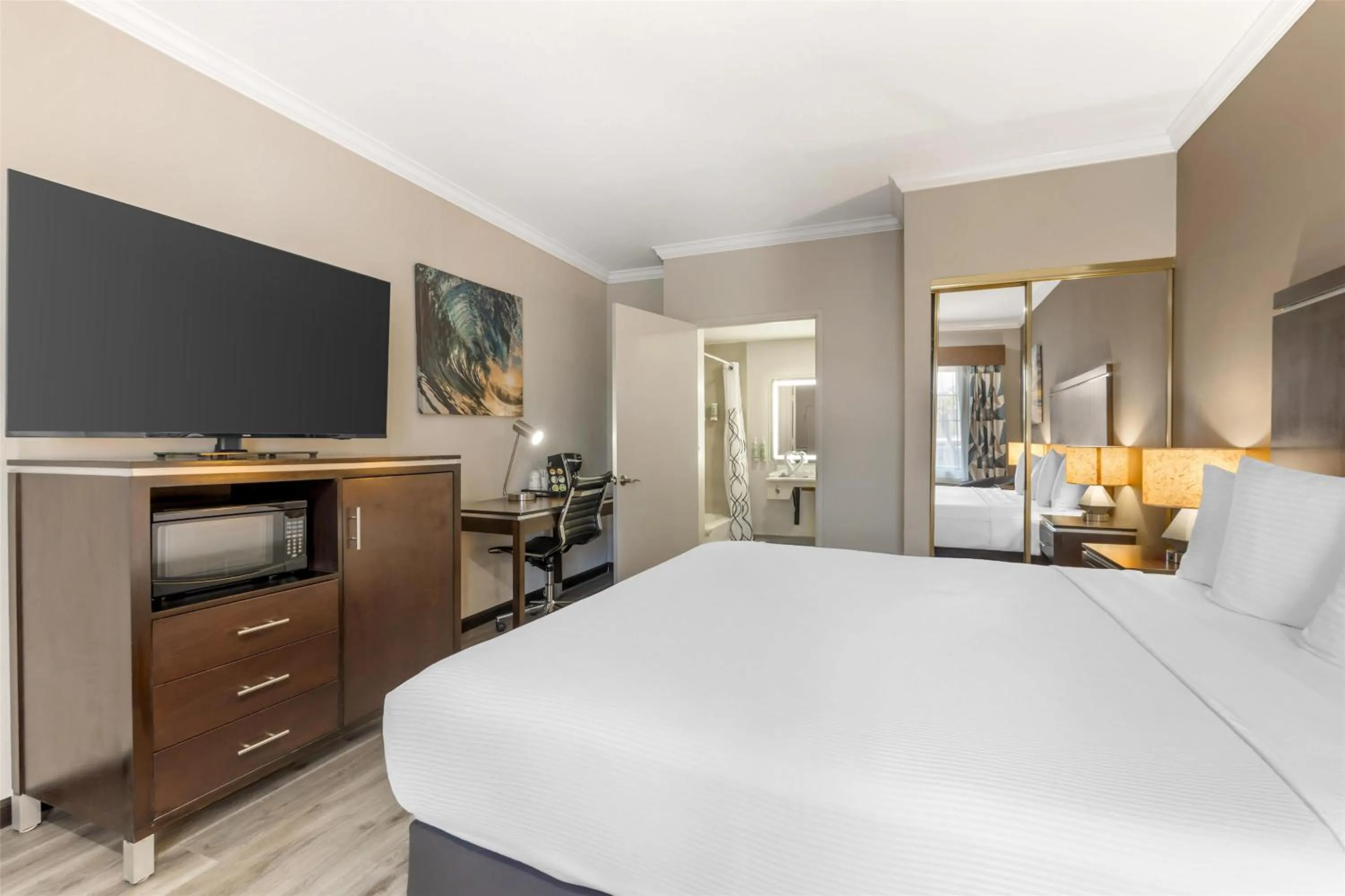 King Room - Disability Access in Best Western Redondo Beach Galleria Inn Hotel - Beach City LA