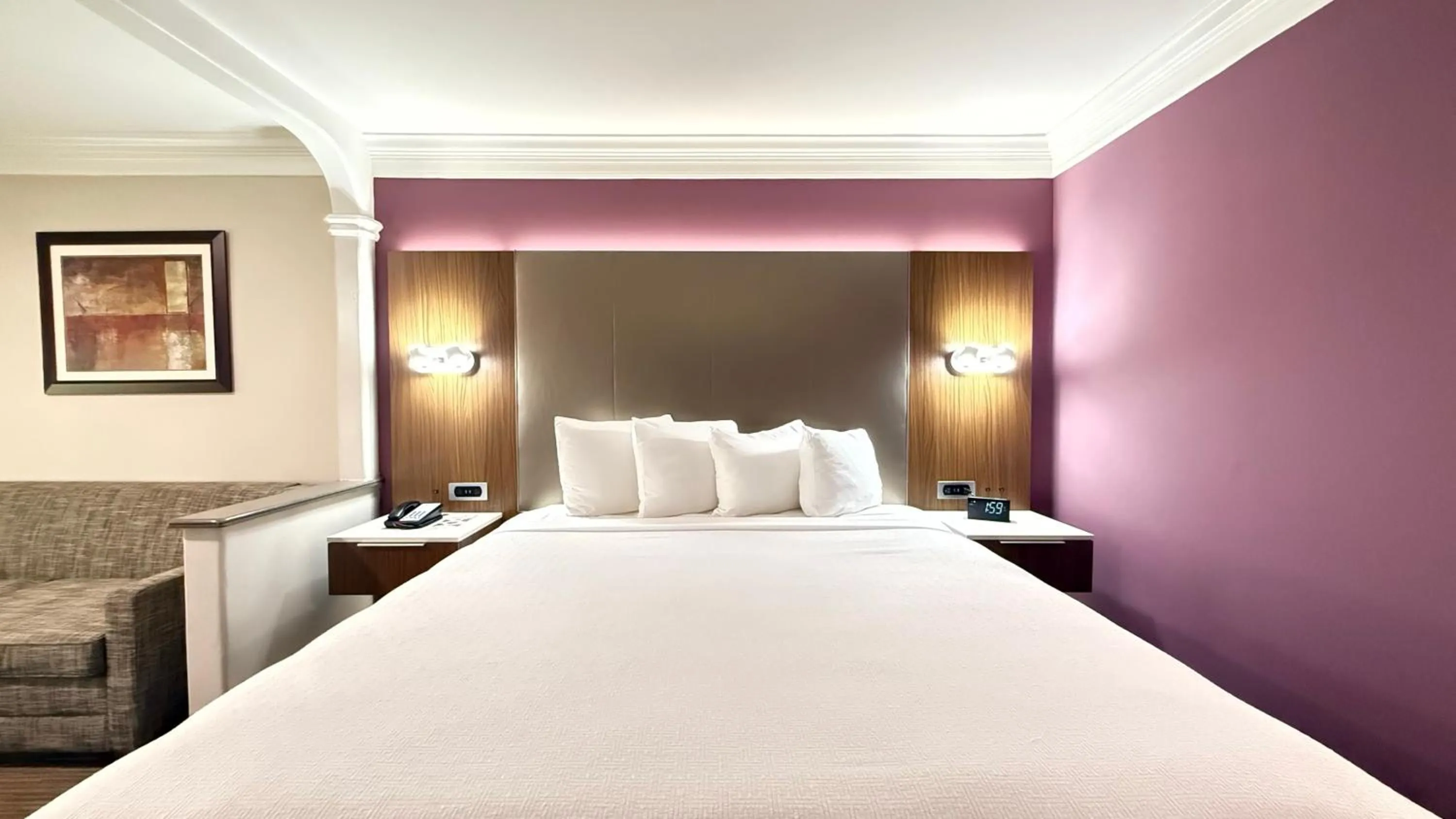 King Room with Pool View - Non-Smoking in Best Western Plus Suites Hotel - Los Angeles LAX Airport