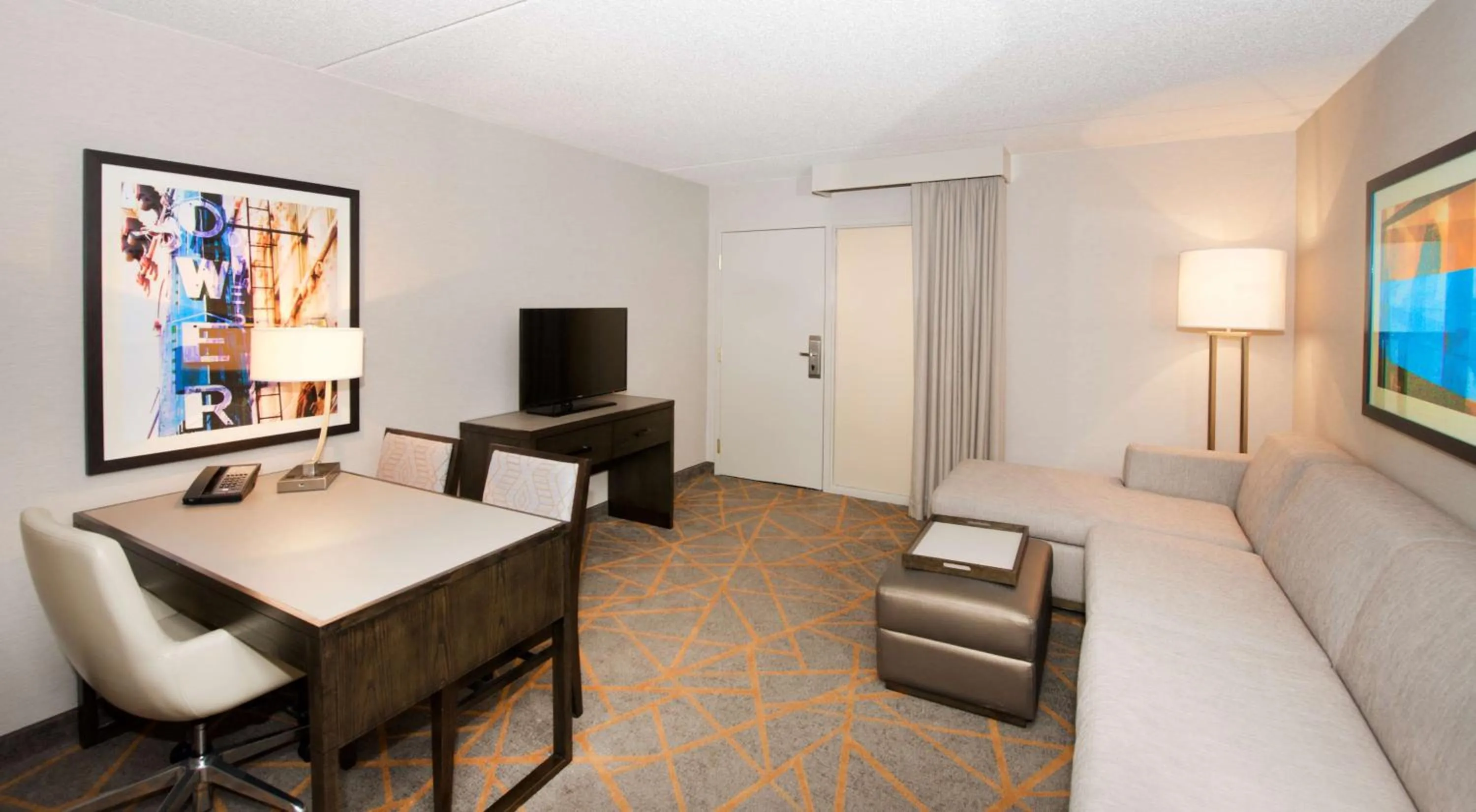 Two-Room King Suite - Non-Smoking in Embassy Suites by Hilton Cincinnati Northeast - Blue Ash