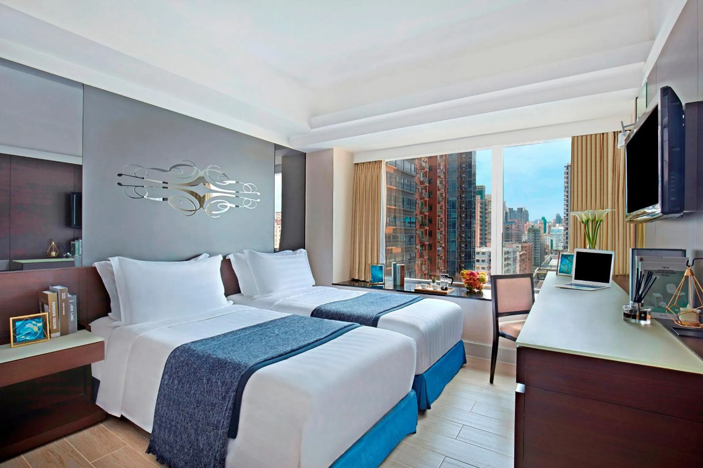 Superior Queen or Twin Room with City View in Harbour Plaza 8 Degrees