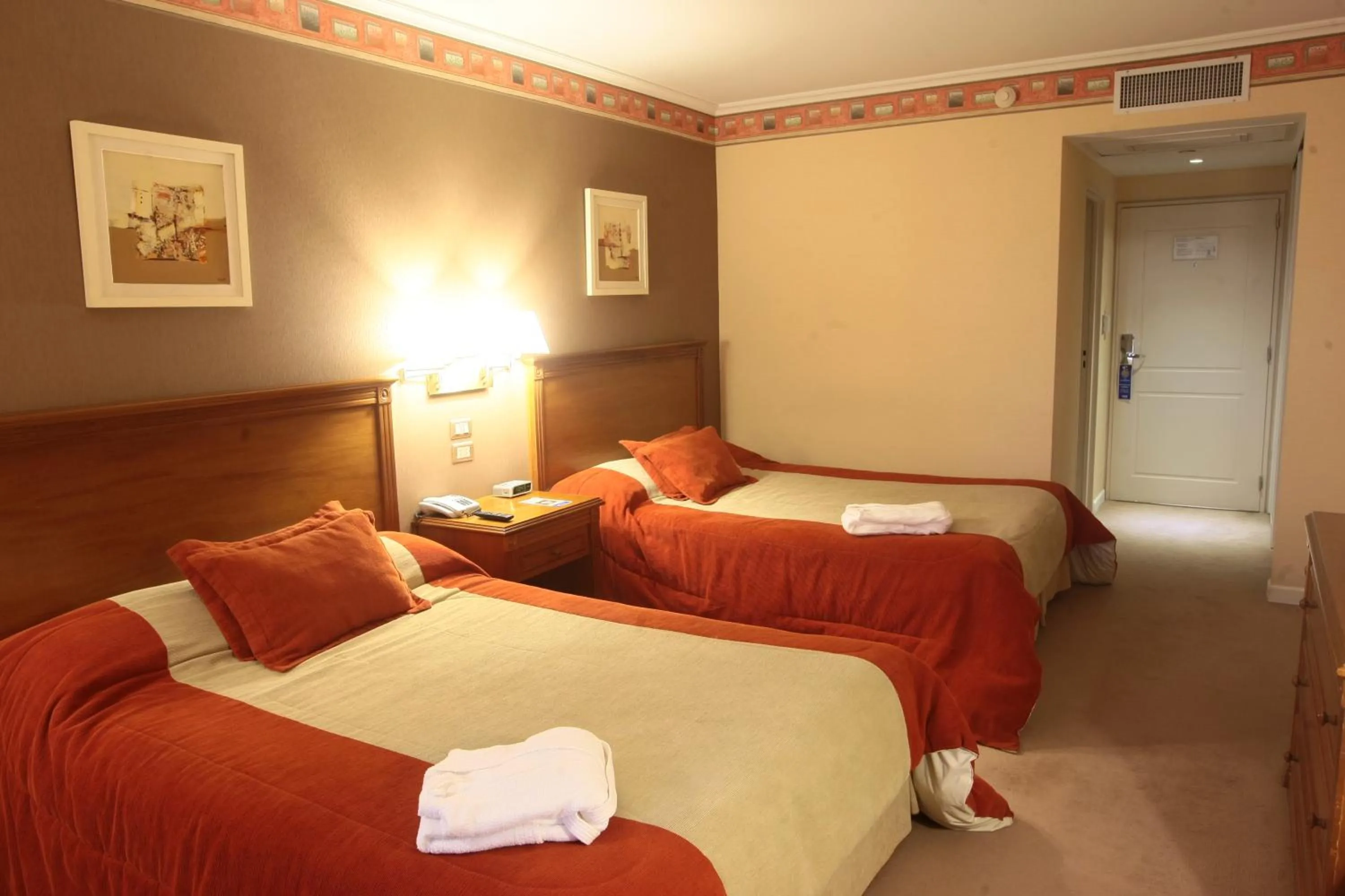 Standard Family Room - single occupancy in Howard Johnson Villa María Hotel y Casino