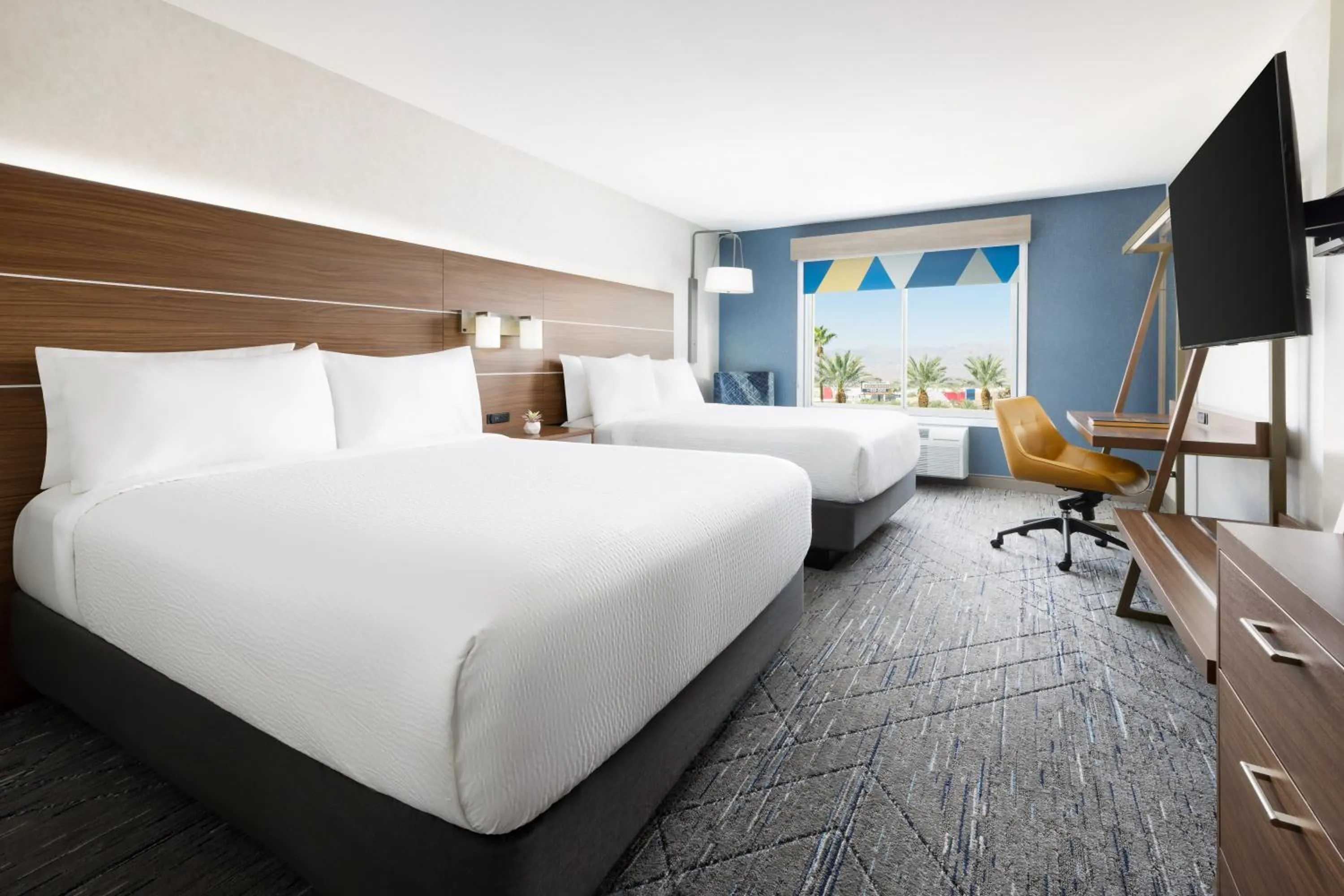 Deluxe Twin Room with Accessible Trans Shower - Non-Smoking in Holiday Inn Express Las Vegas Stadium Area by IHG