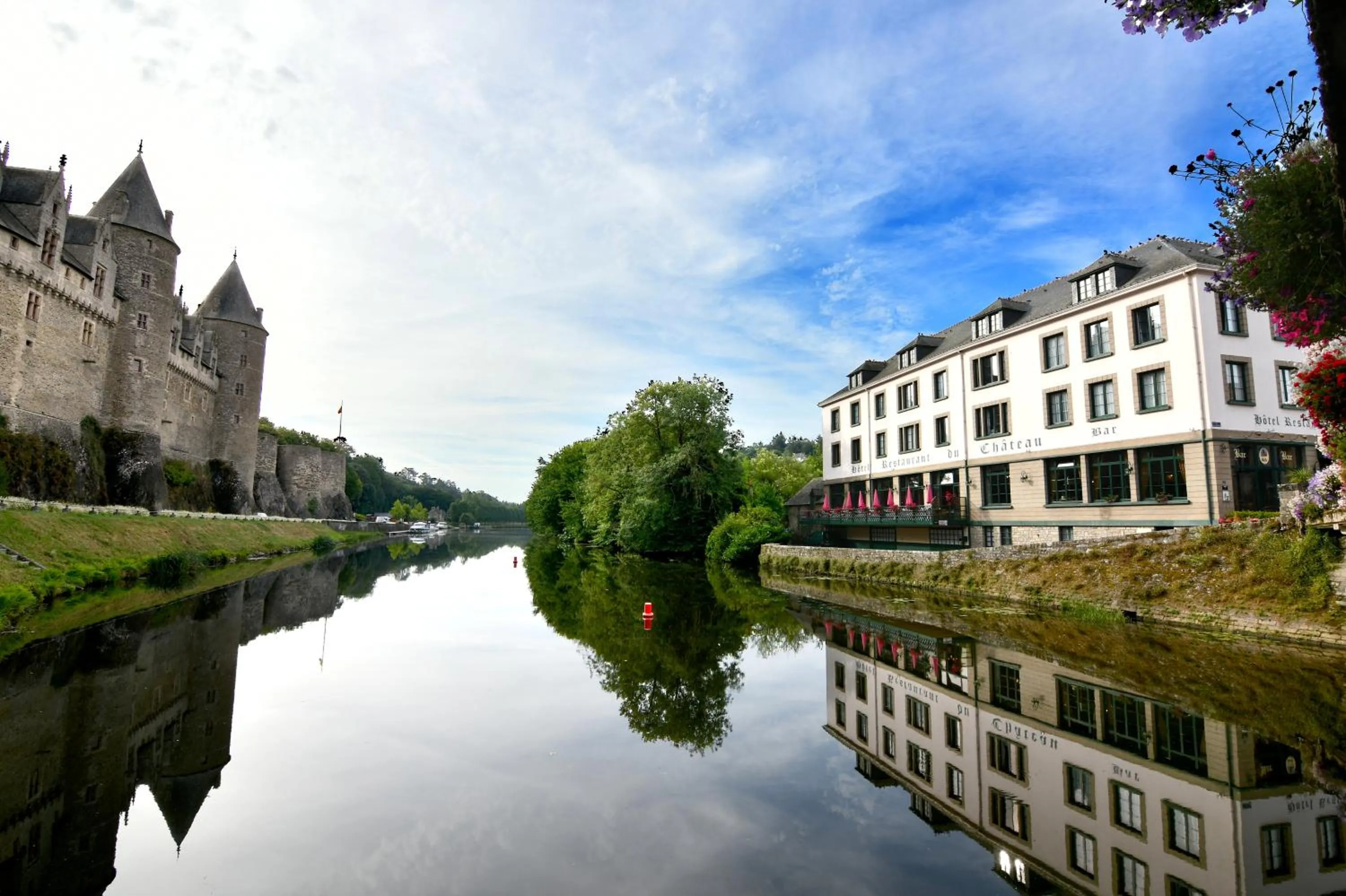 Twin Room in Hôtel Restaurant Du Château