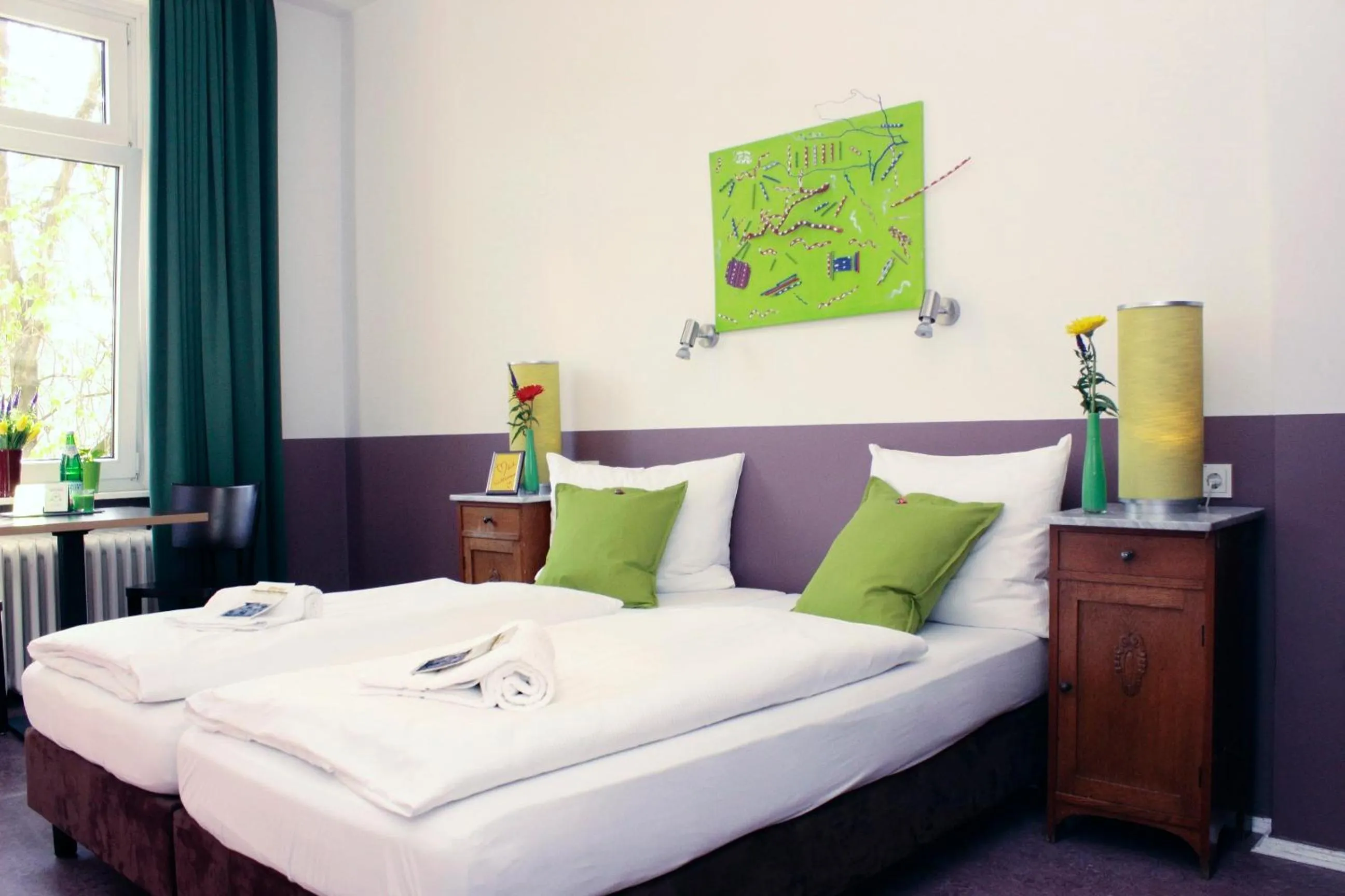 Twin Room with Private Bathroom in Grand Hostel Berlin Classic