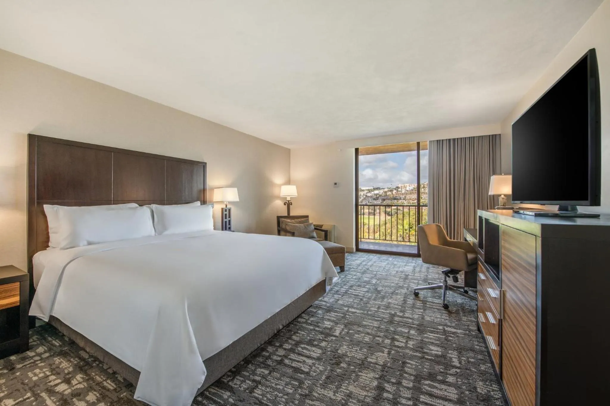 Standard King Room with Tub and Balcony - Mobility Accessible  in Crowne Plaza San Diego - Mission Valley by IHG
