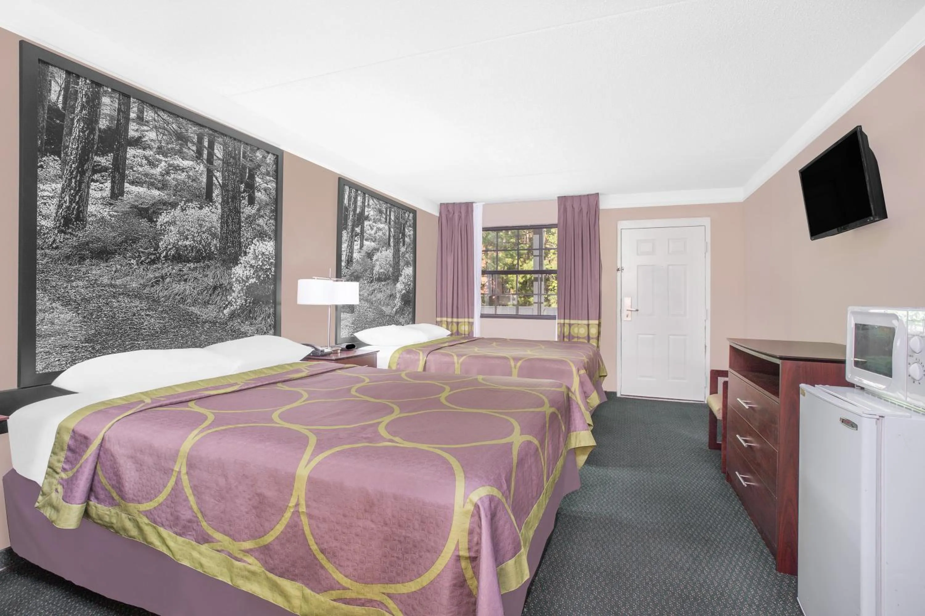 Room with Two Double Beds - Smoking in Super 8 by Wyndham Austell/Six Flags