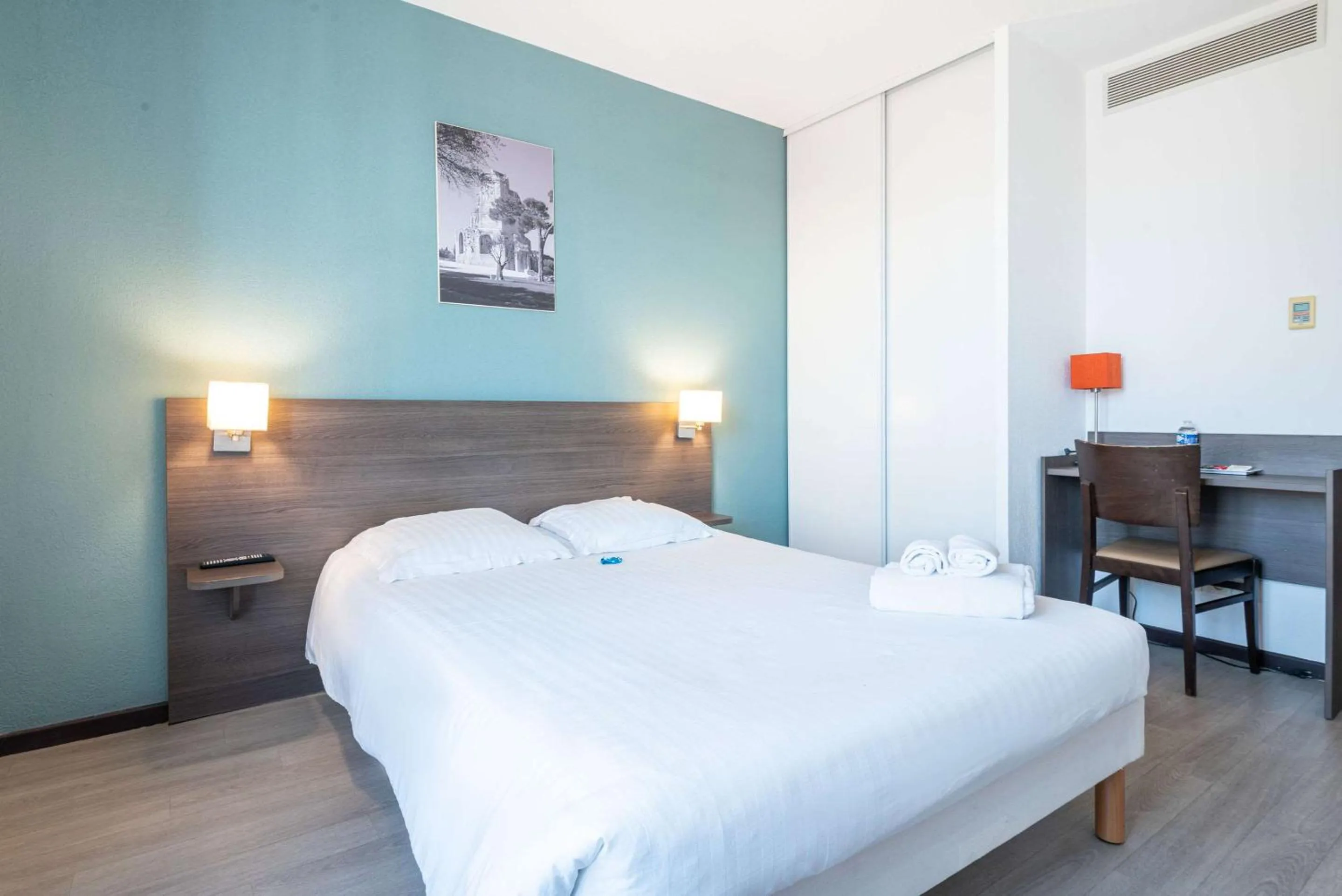 Superior Double Studio in Comfort Aparthotel Nimes Centre