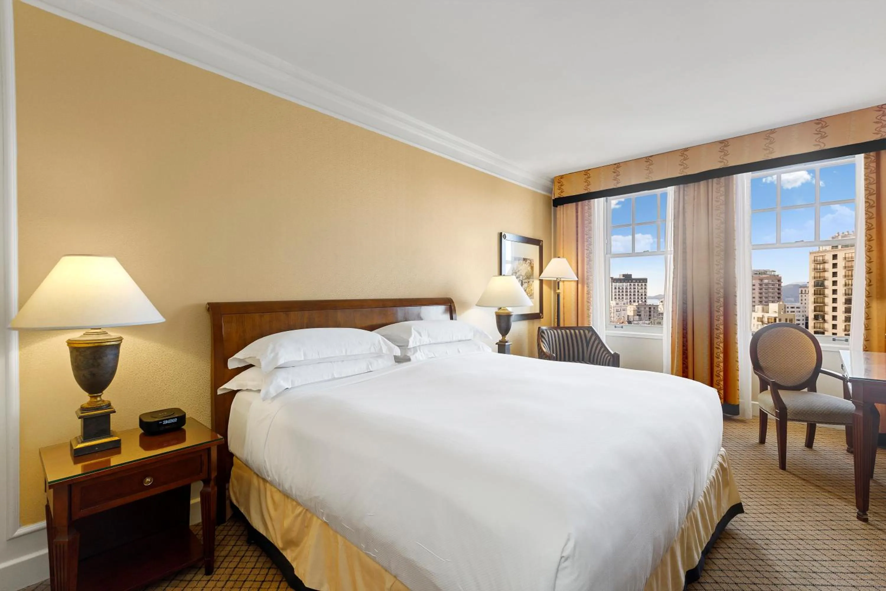 Classic King Room with Golden Gate Bridge View in InterContinental Mark Hopkins San Francisco by IHG
