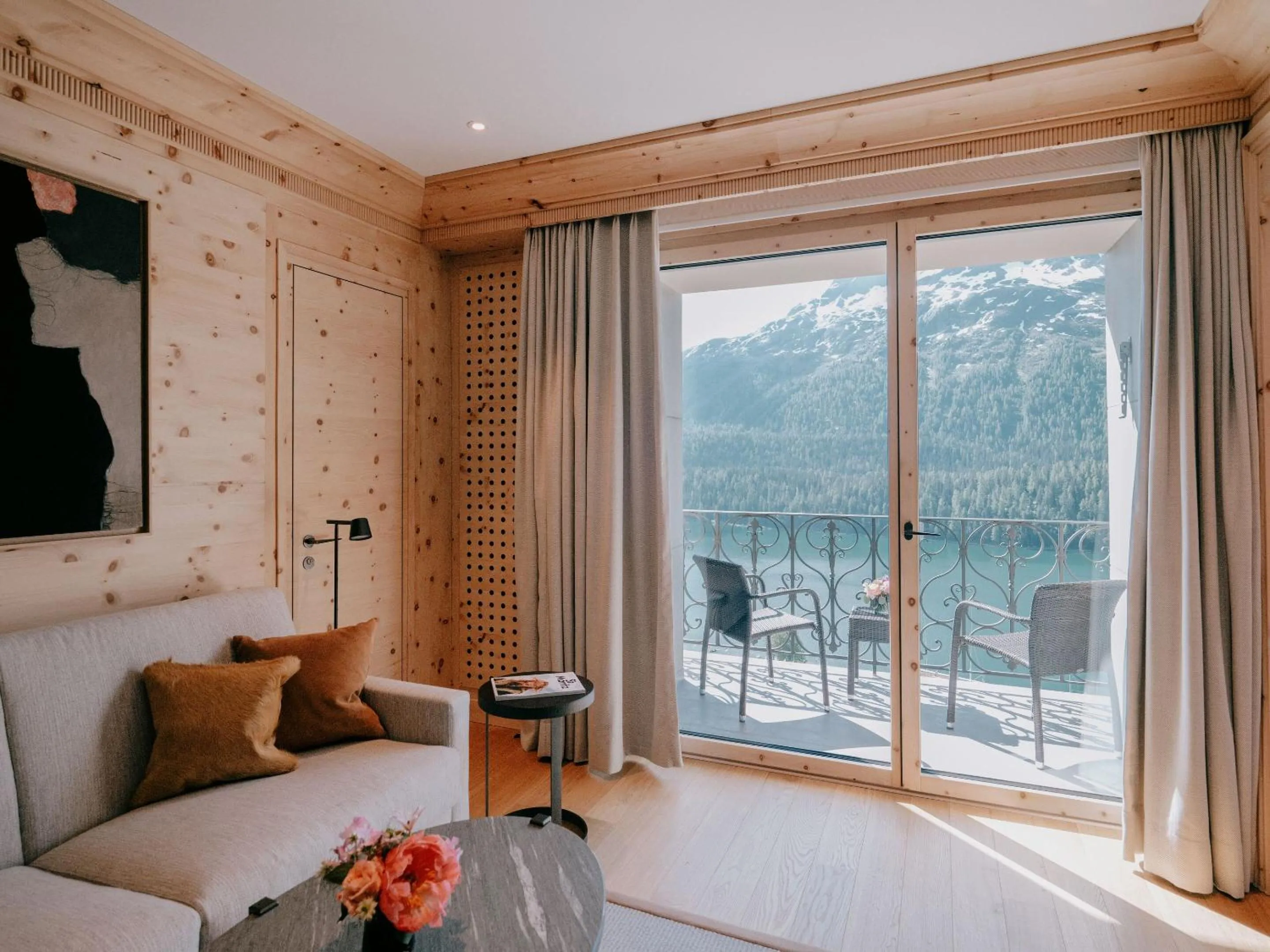 Junior Suite Deluxe in Kulm Hotel St. Moritz