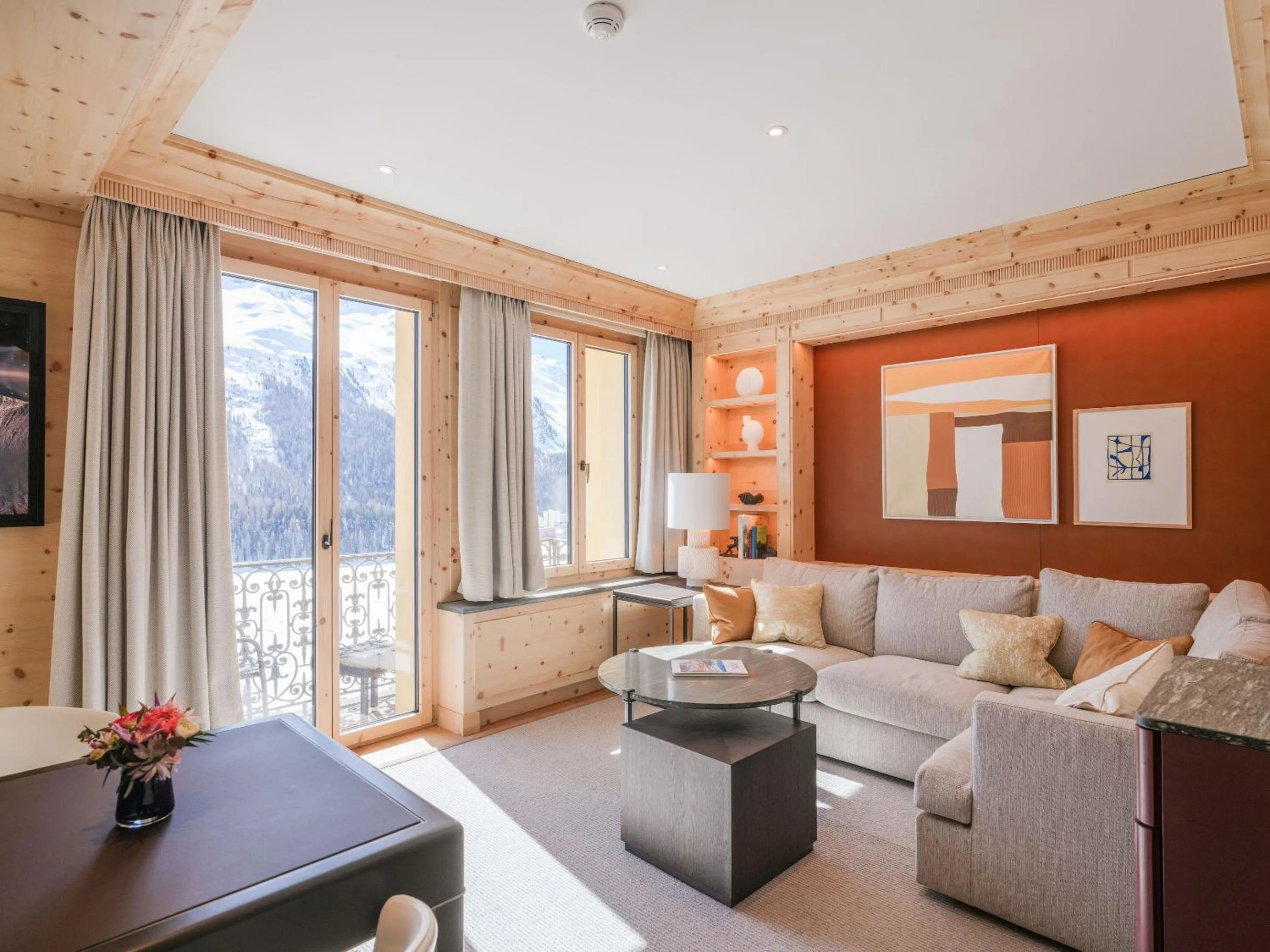 Junior Suite Deluxe in Kulm Hotel St. Moritz