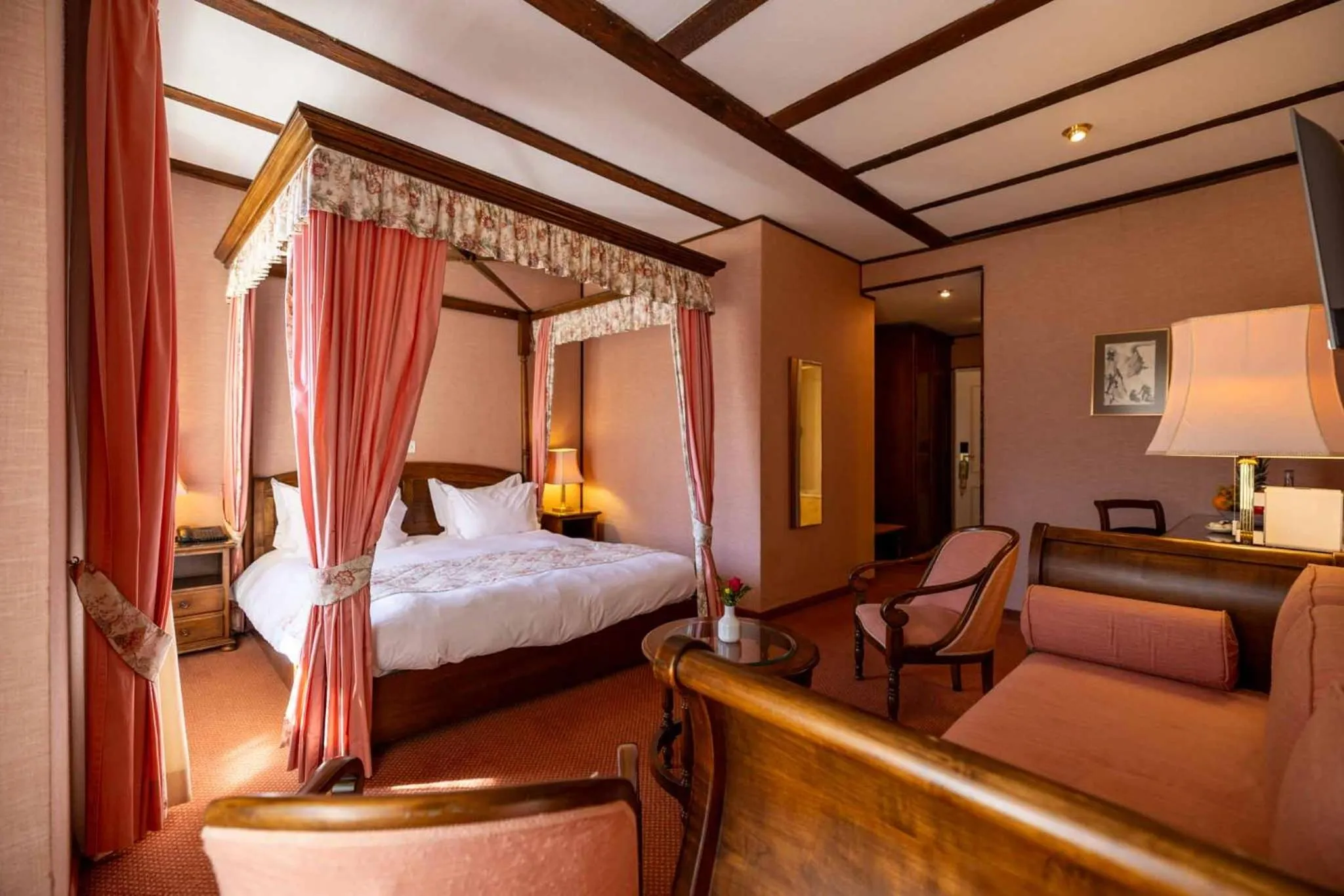 Deluxe Double Room with Balcony in Hotel Regina