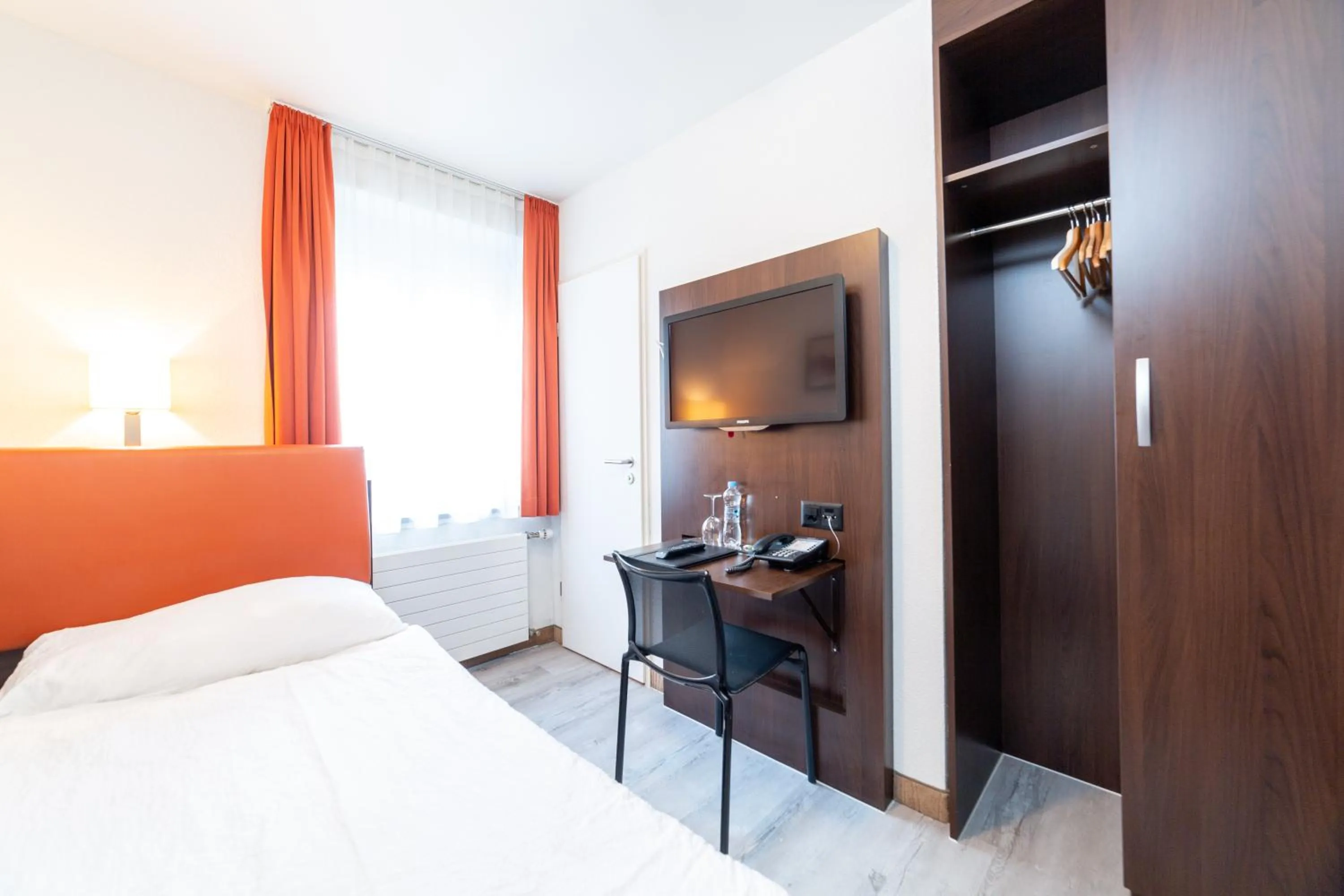 Modern Single Room in Hotel Rheinfelderhof