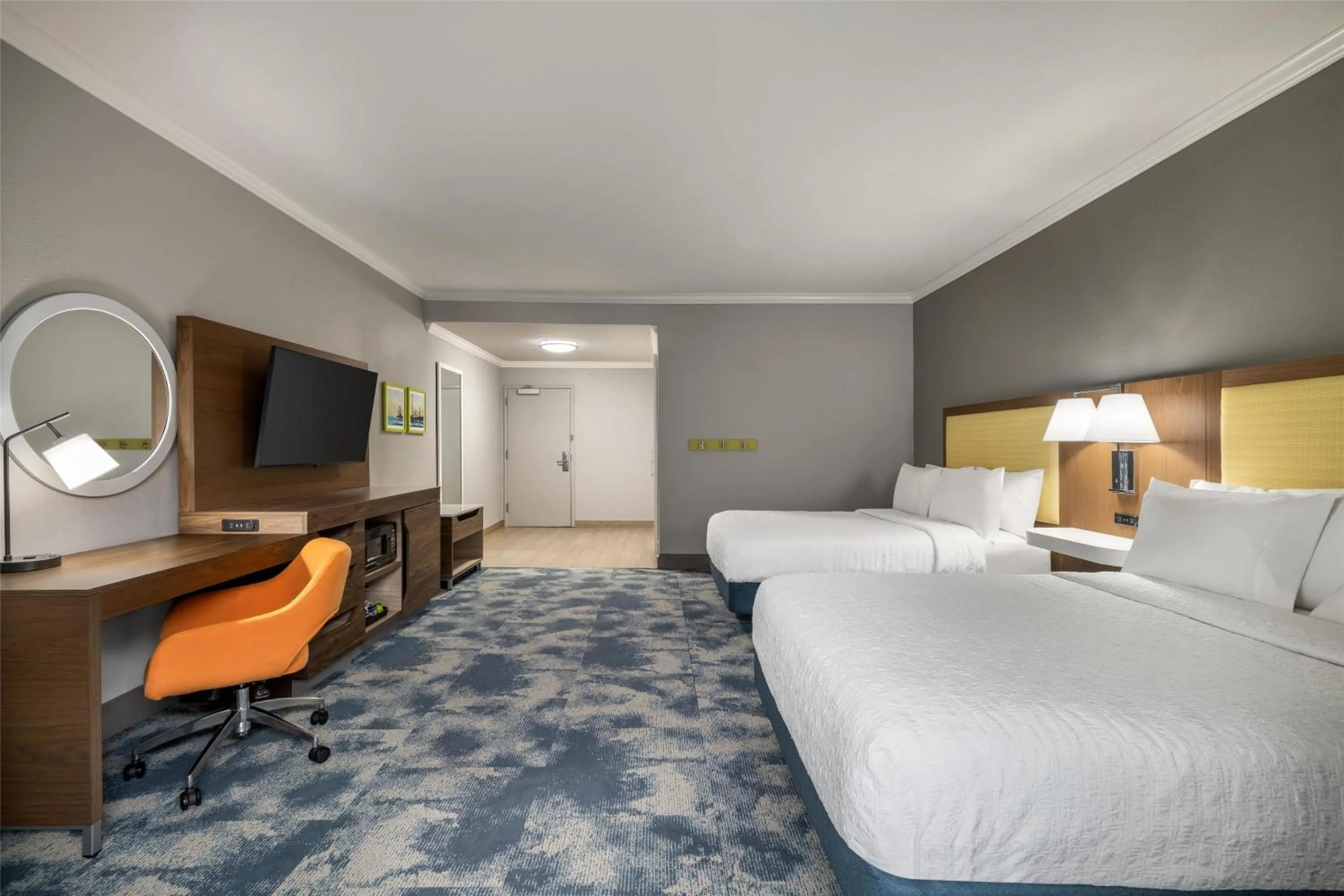 Double Room with Two Queen Beds and Bath Tub - Mobility Access in Hampton Inn & Suites Galveston
