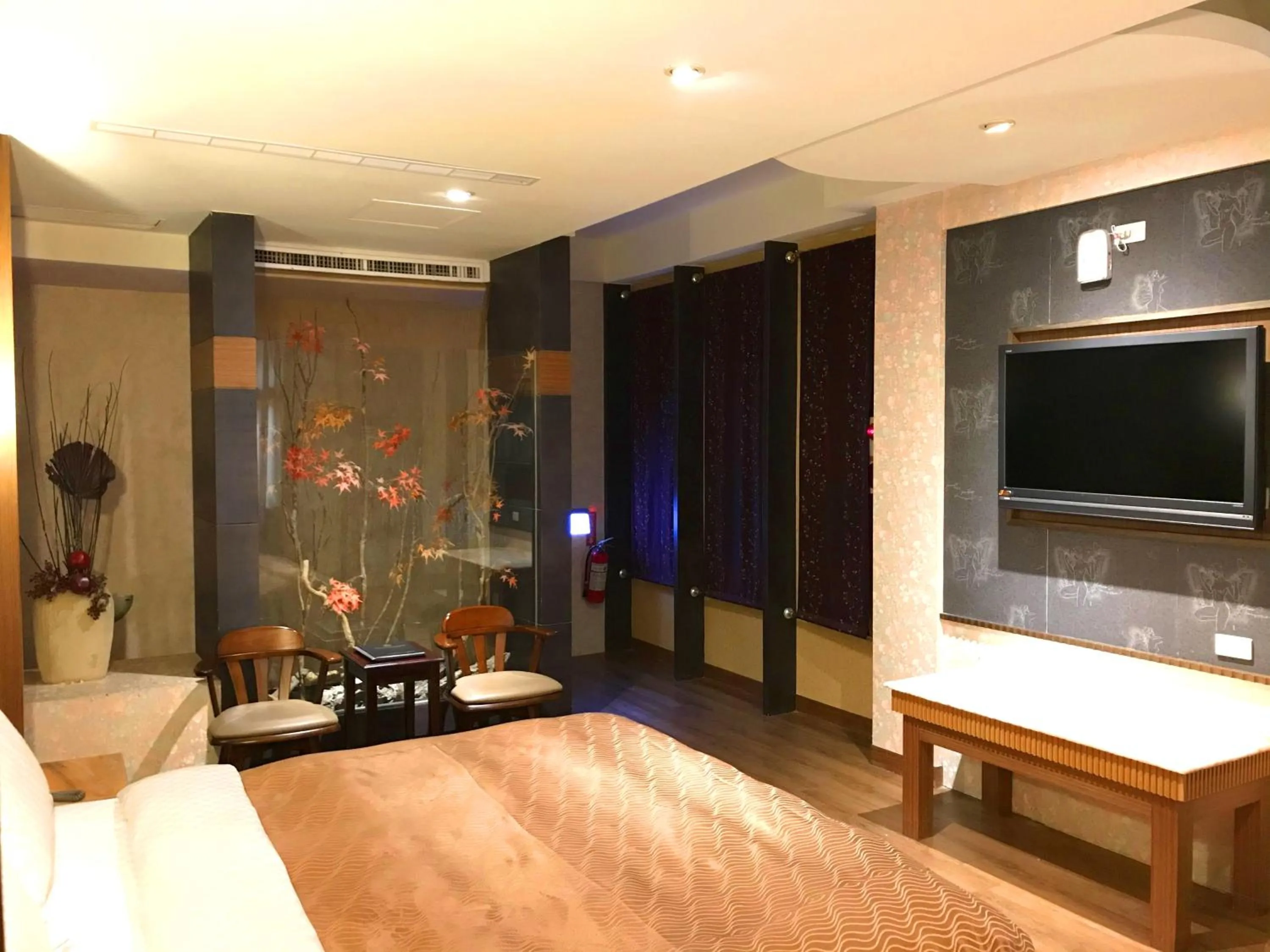 Queen Room with Spa Bath in 楓采行館