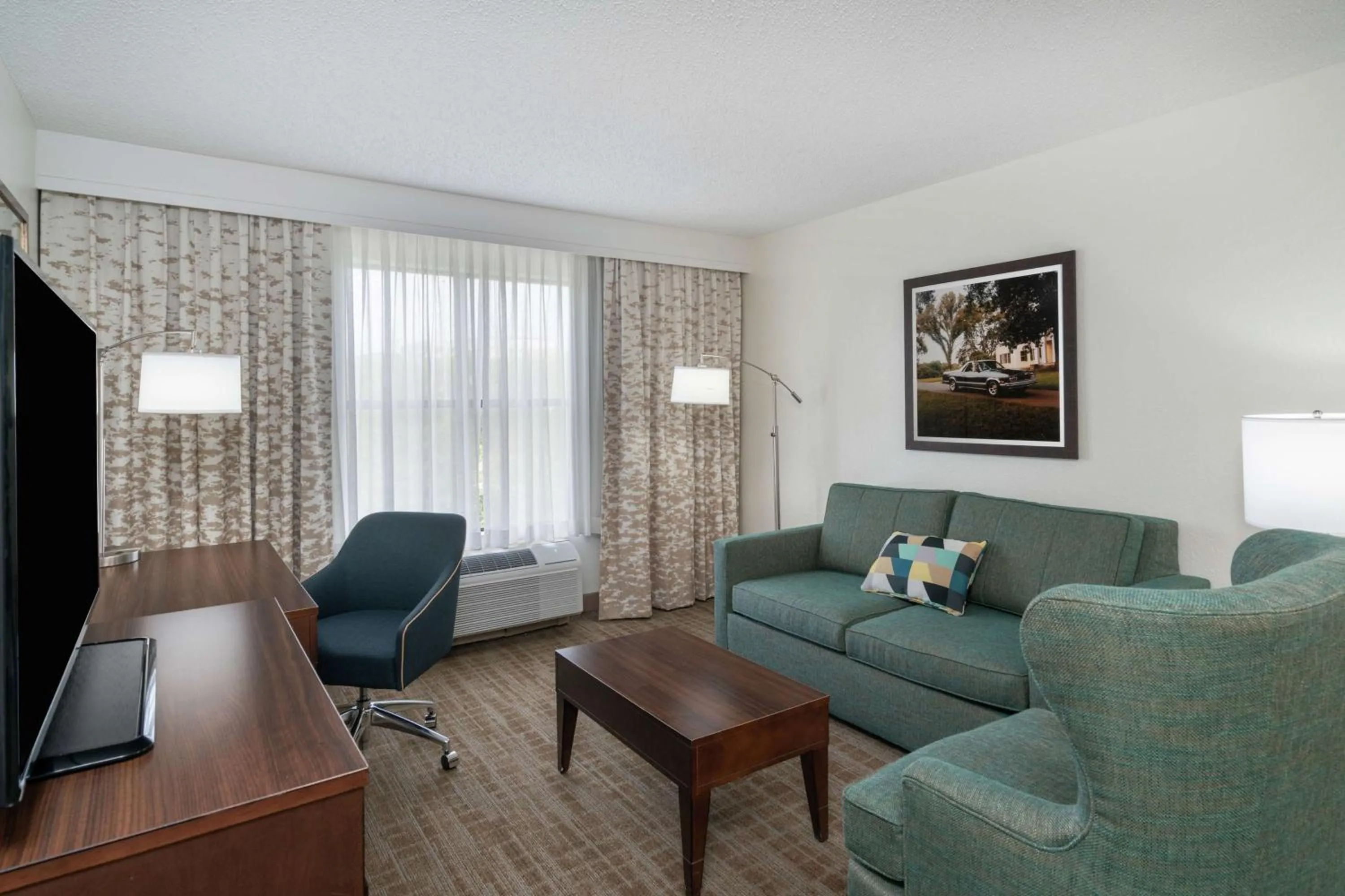 King Room with Sofa bed, Pool View - Non-Smoking in Hampton Inn & Suites Nashville Franklin