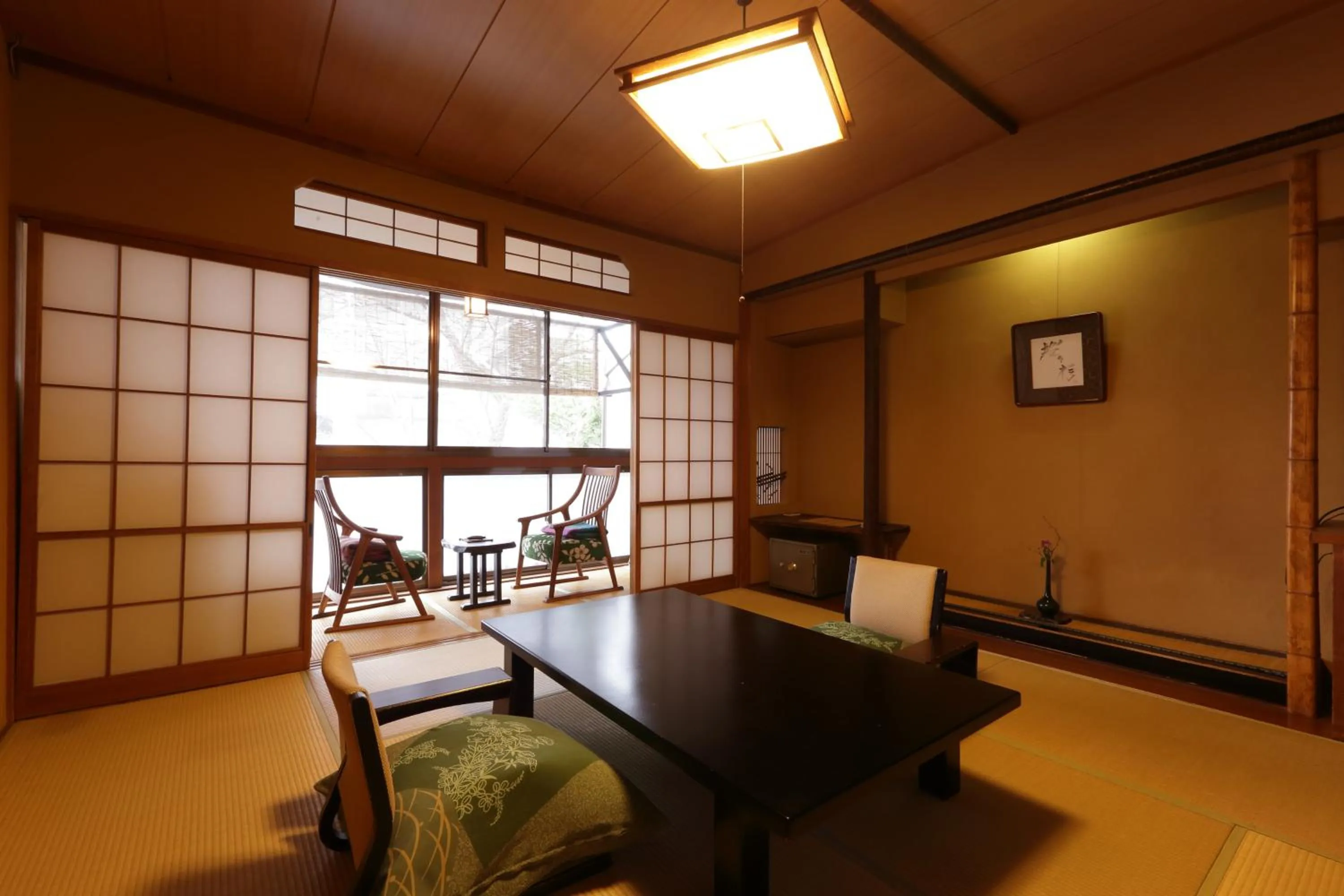 Standard Japanese-Style Room with Shared Bathroom - single occupancy in Hanakanzashi