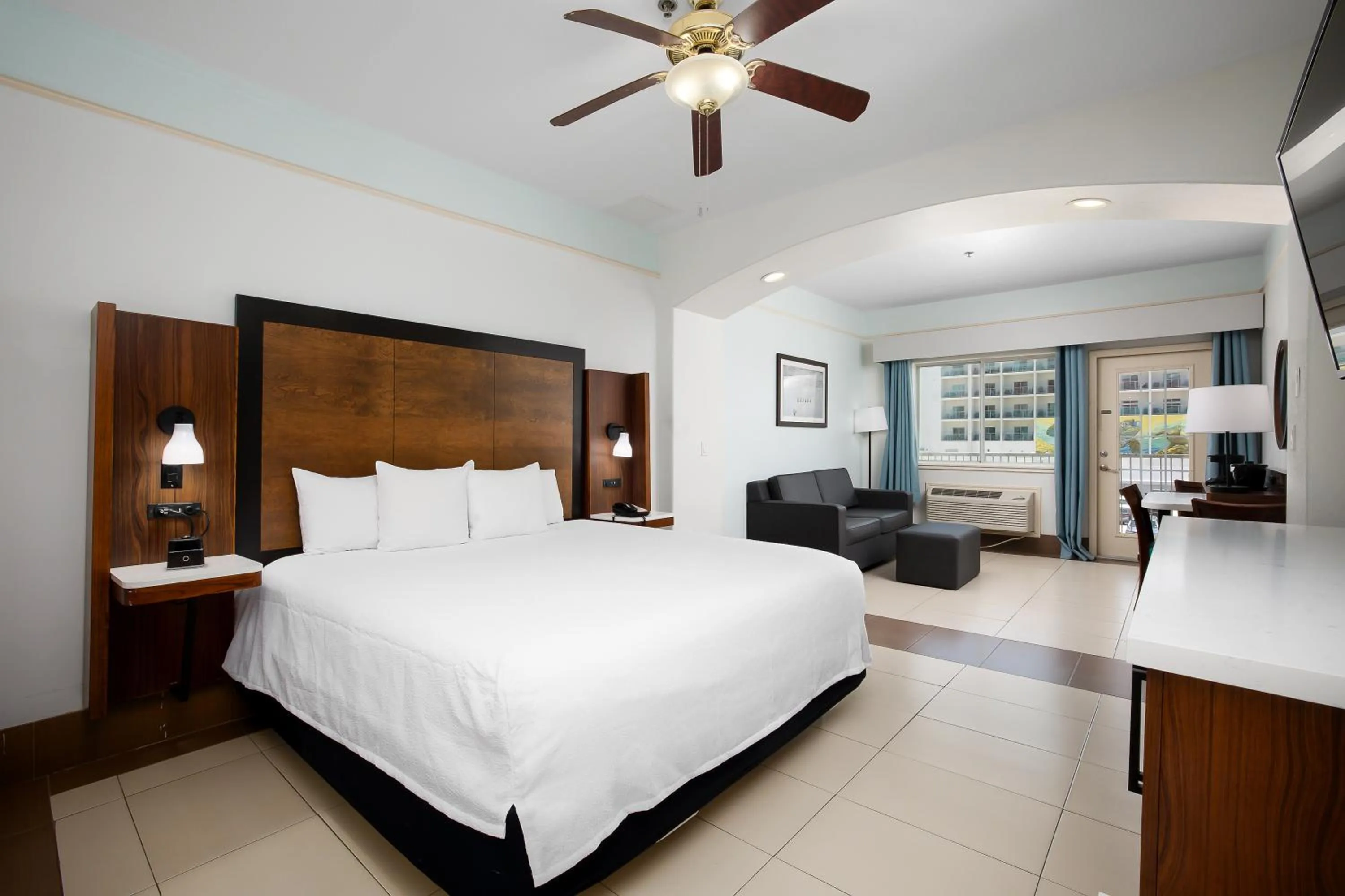 Deluxe King Room in Sand Rose Beach Resort