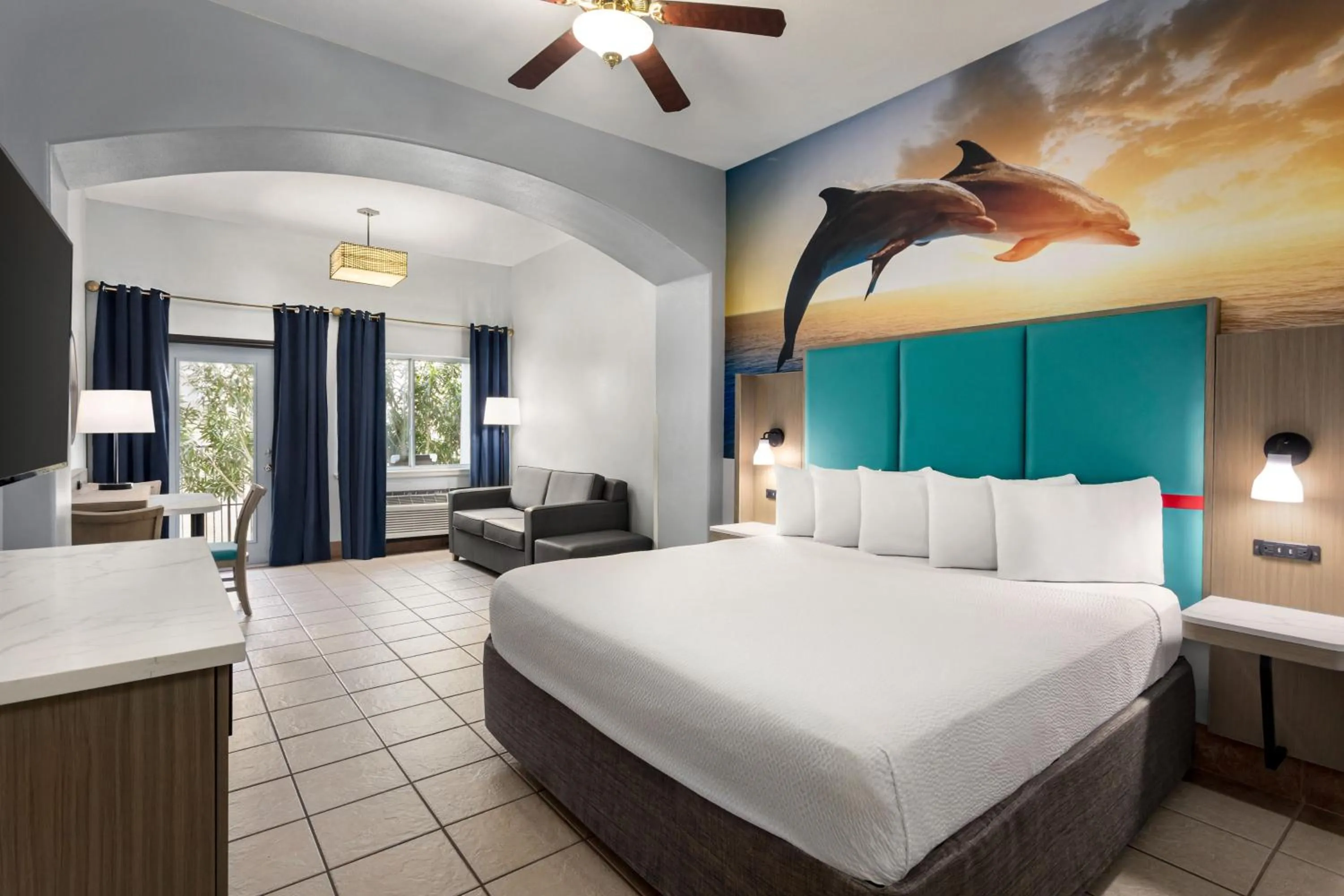 King Room in La Copa Inn Beach Hotel